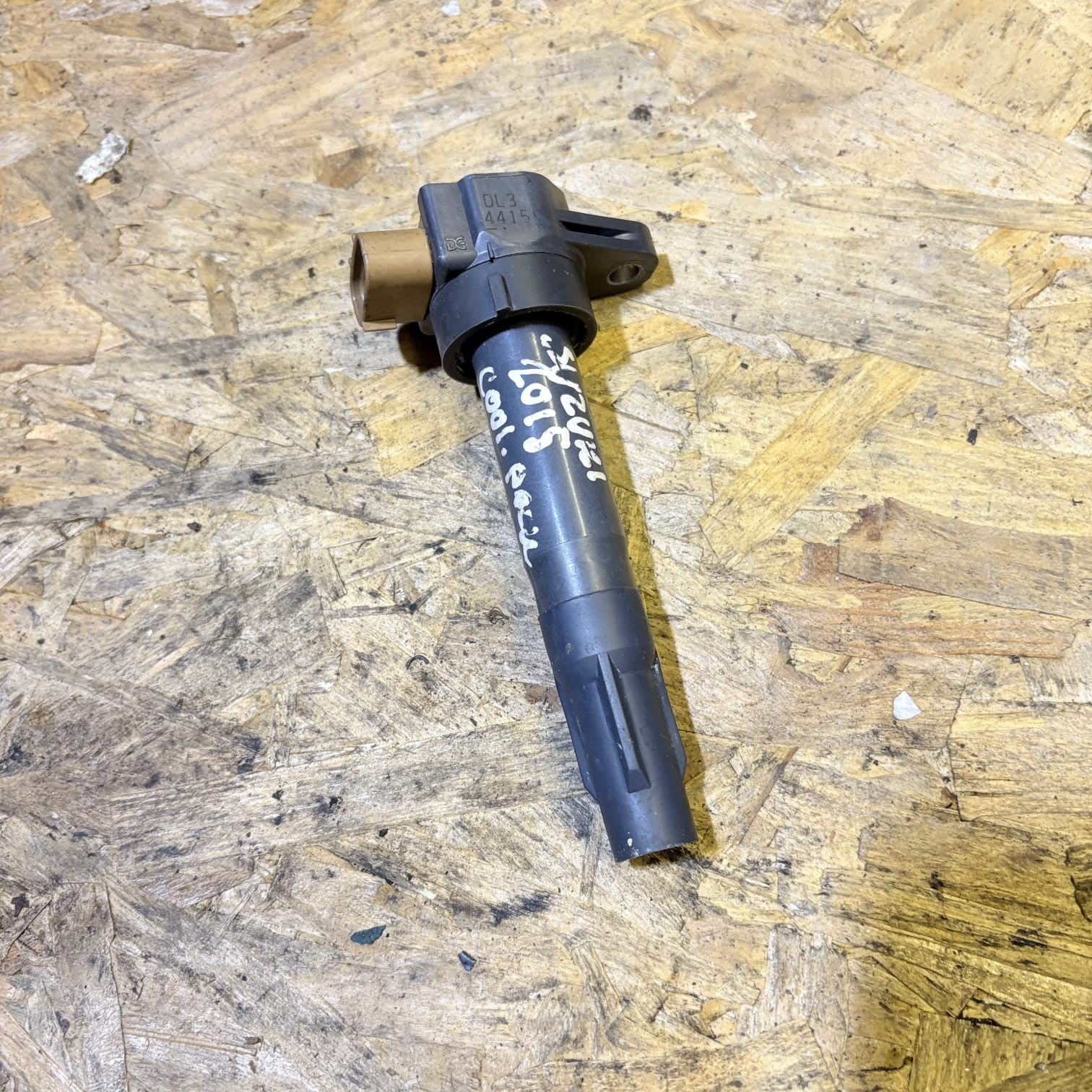 2015 MITSUBISHI GRANDIS IGNITION COIL 2400 FK0278