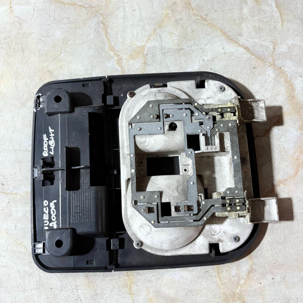 IVECO DAILY MK4 2006-2011 INTERIOR ROOF COURTESY READING LIGHT LAMP