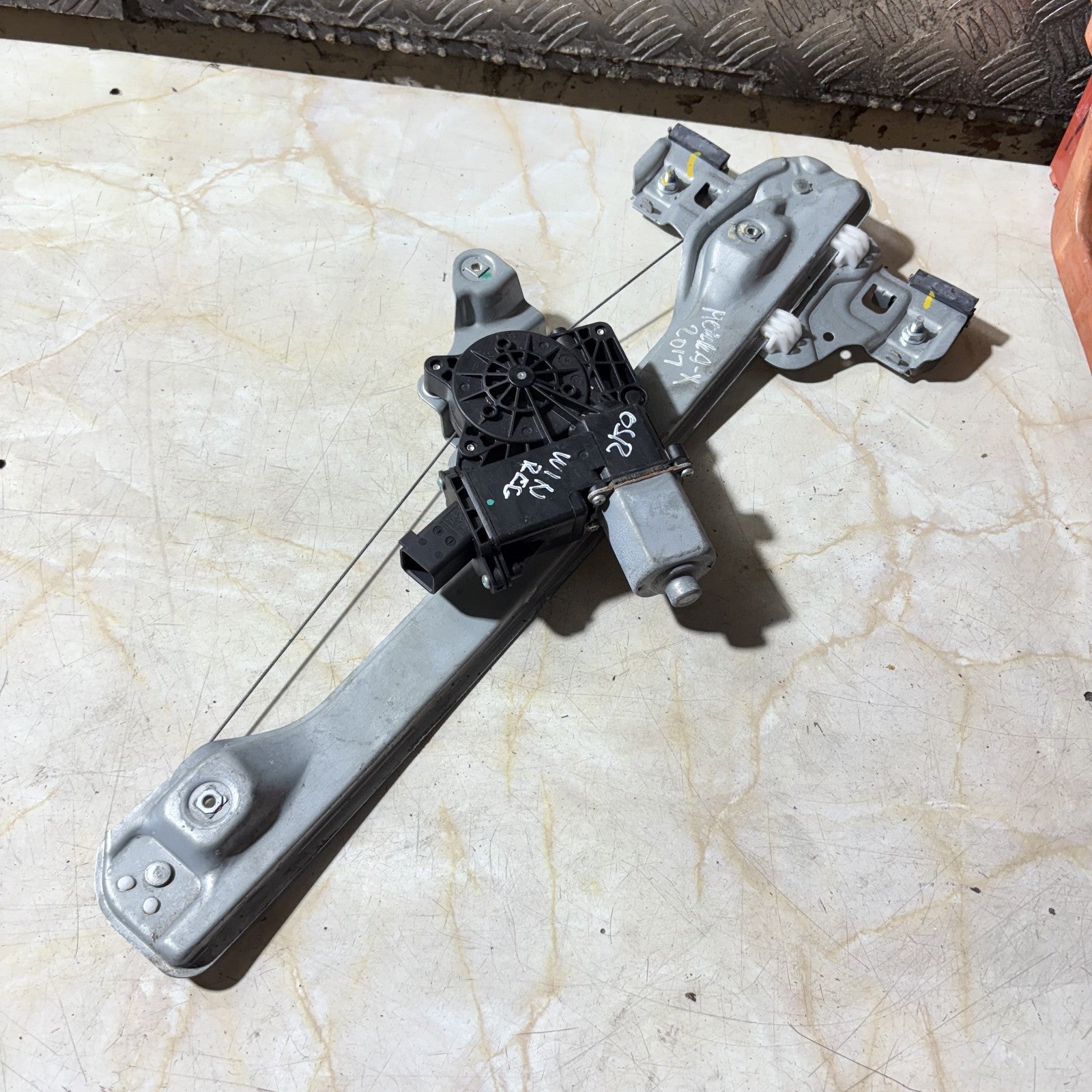 Vauxhall Mokka/Mokka X 2012-2019 Rear Right Window Regulator Motor 98910-SUV20