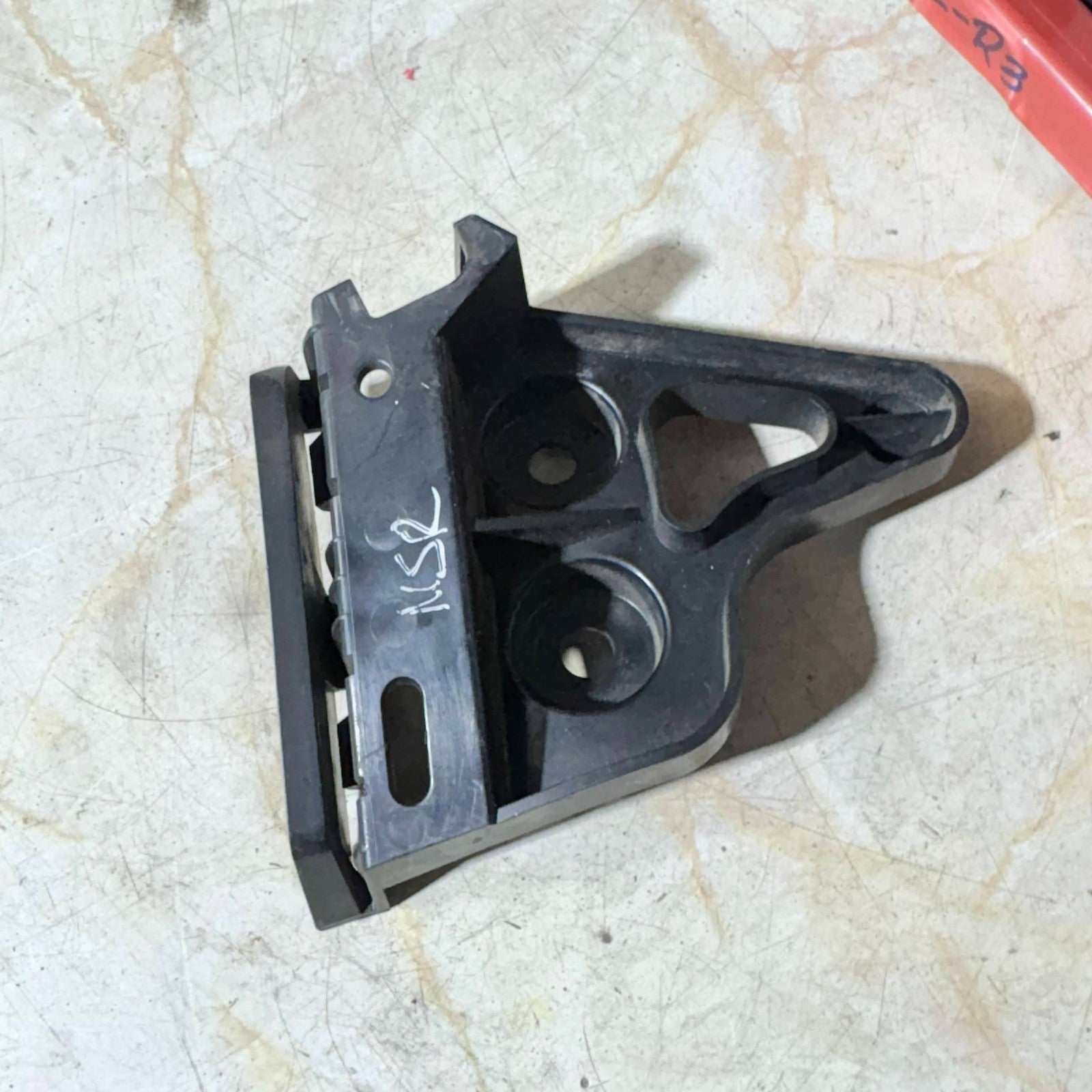 BMW E91 325D 3 SERIES LEFT PASSENGER NEARSIDE TAIL LIGHT GUIDE 7127717