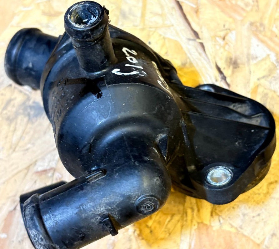 VW Caddy Mk3 1.6 TDI 2010-2015 Thermostat Housing Coolant Regulator 03L121111R