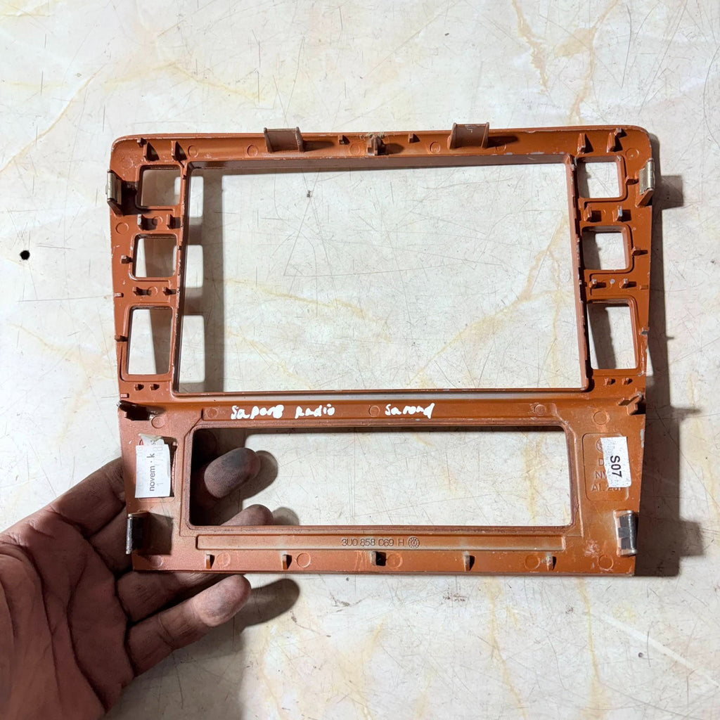 Superb 3U center console trim surround radio panel 3U0858069H S07 wood look