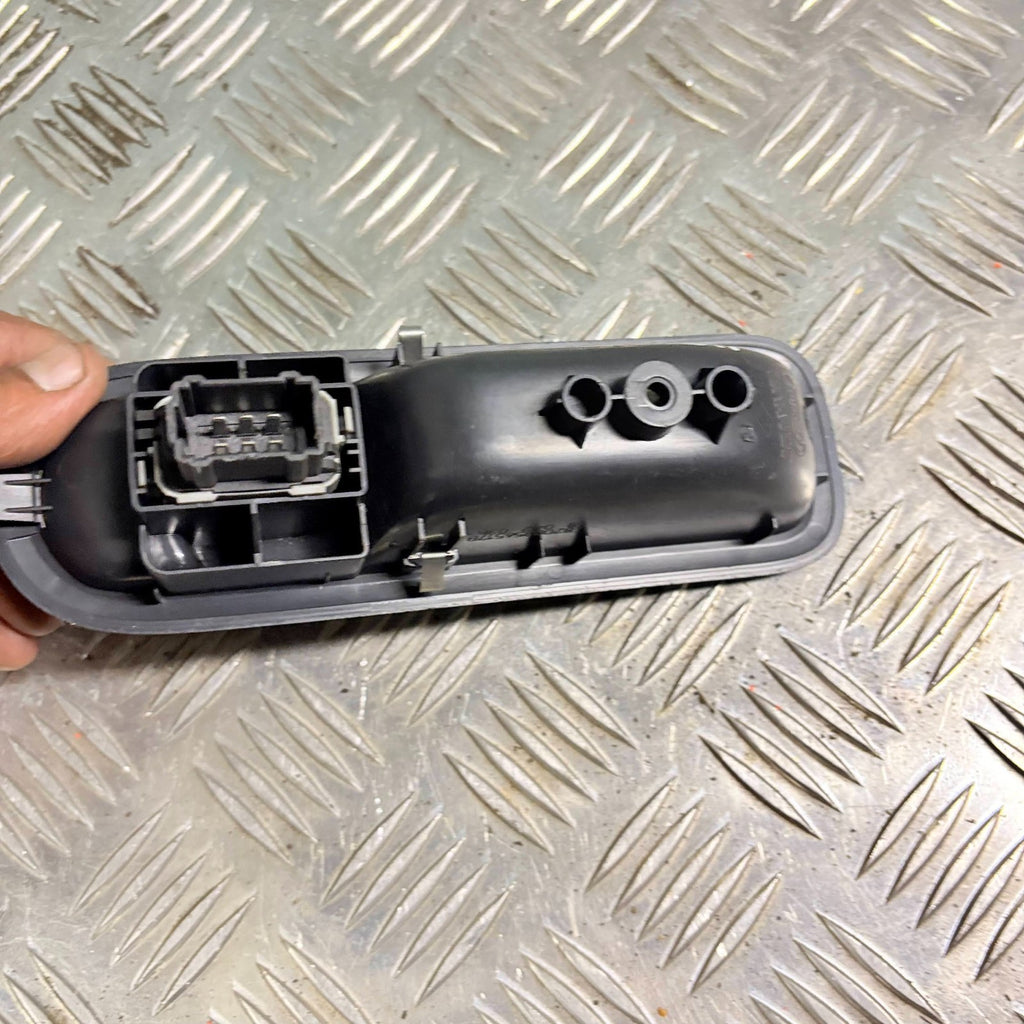 Renault Twingo 07-12 Electric Window Switch Front Left Side 8200356517B