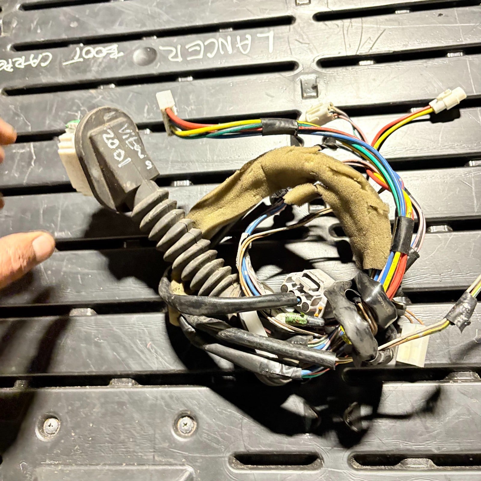 SUZUKI VITARA DOOR WIRING LOOM PASSENGER FRONT LEFT SIDE 1998-2004