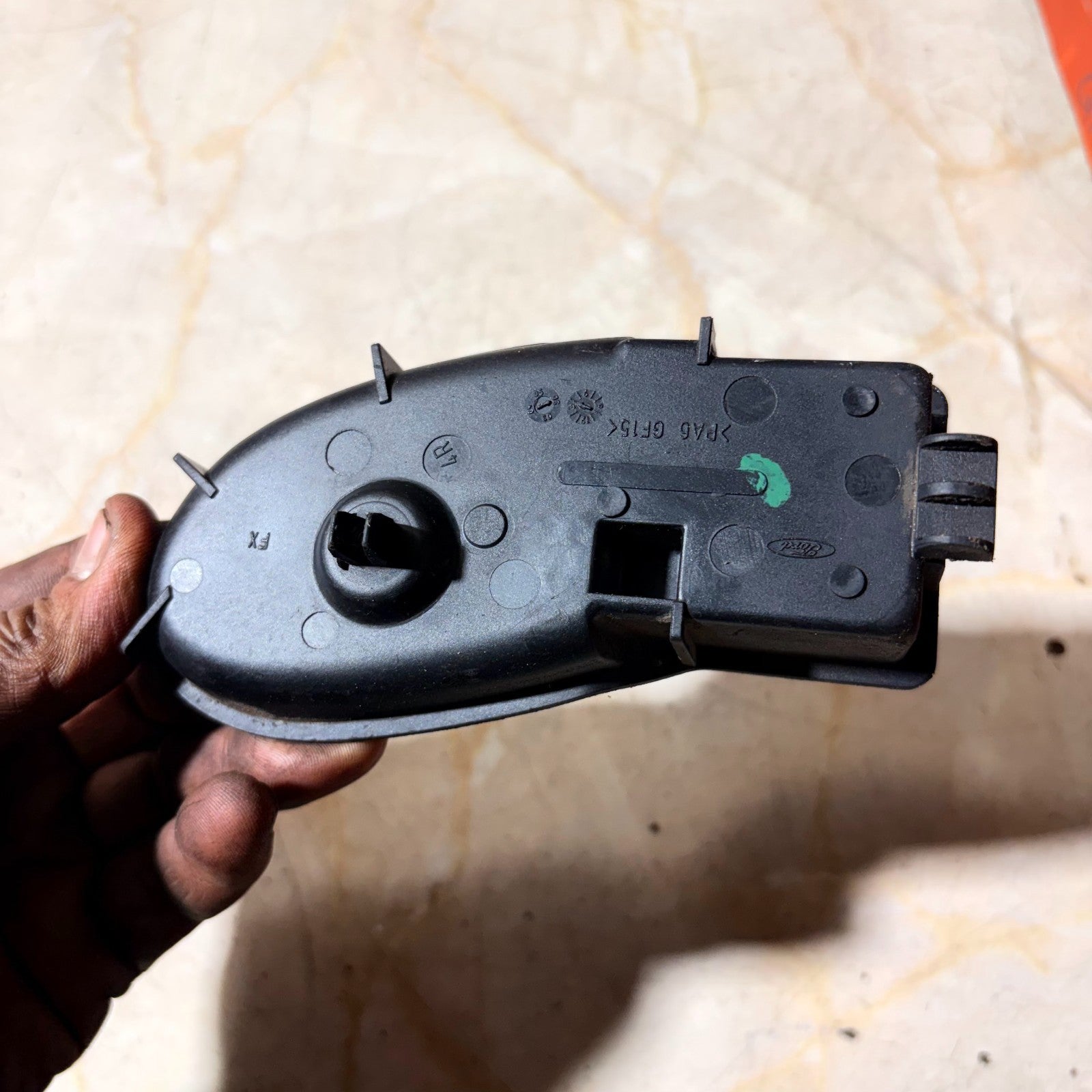 Ford Focus Mk1 1998-2005 Front Right (Driver RHD) Door Handle Release Lock