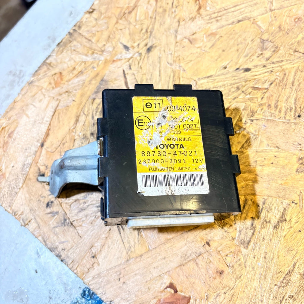 Toyota Prius MK2 2003-2009 Anti Theft Alarm Warning Control Module 89730-47021