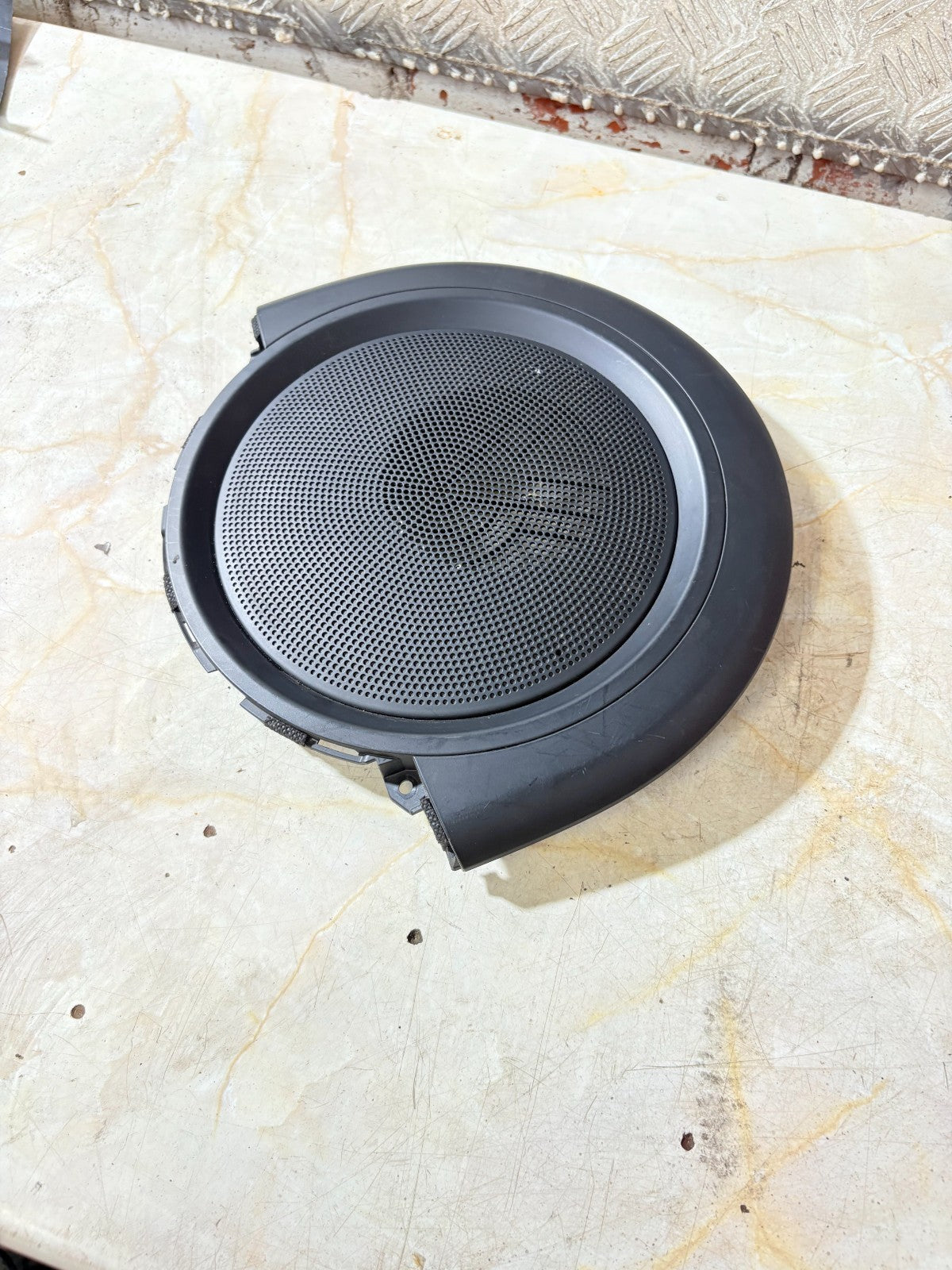 Kia Soul 2nd Generation 2014-2019 Centre Dashboard Speaker Grille 84770-B2100