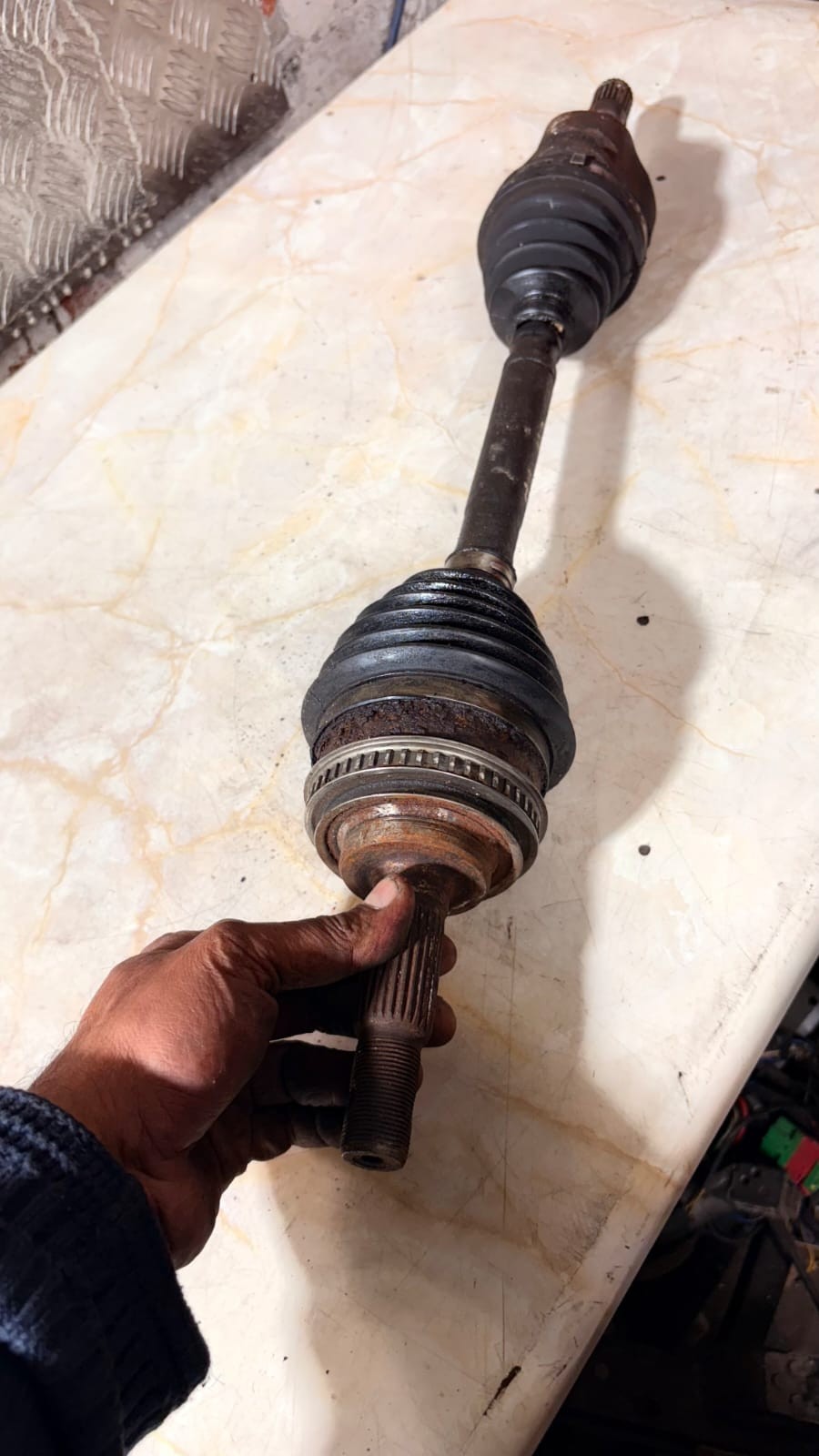 TOYOTA YARIS FRONT DRIVESHAFT CV AXLE 2005-2009 05-09 8250130595010