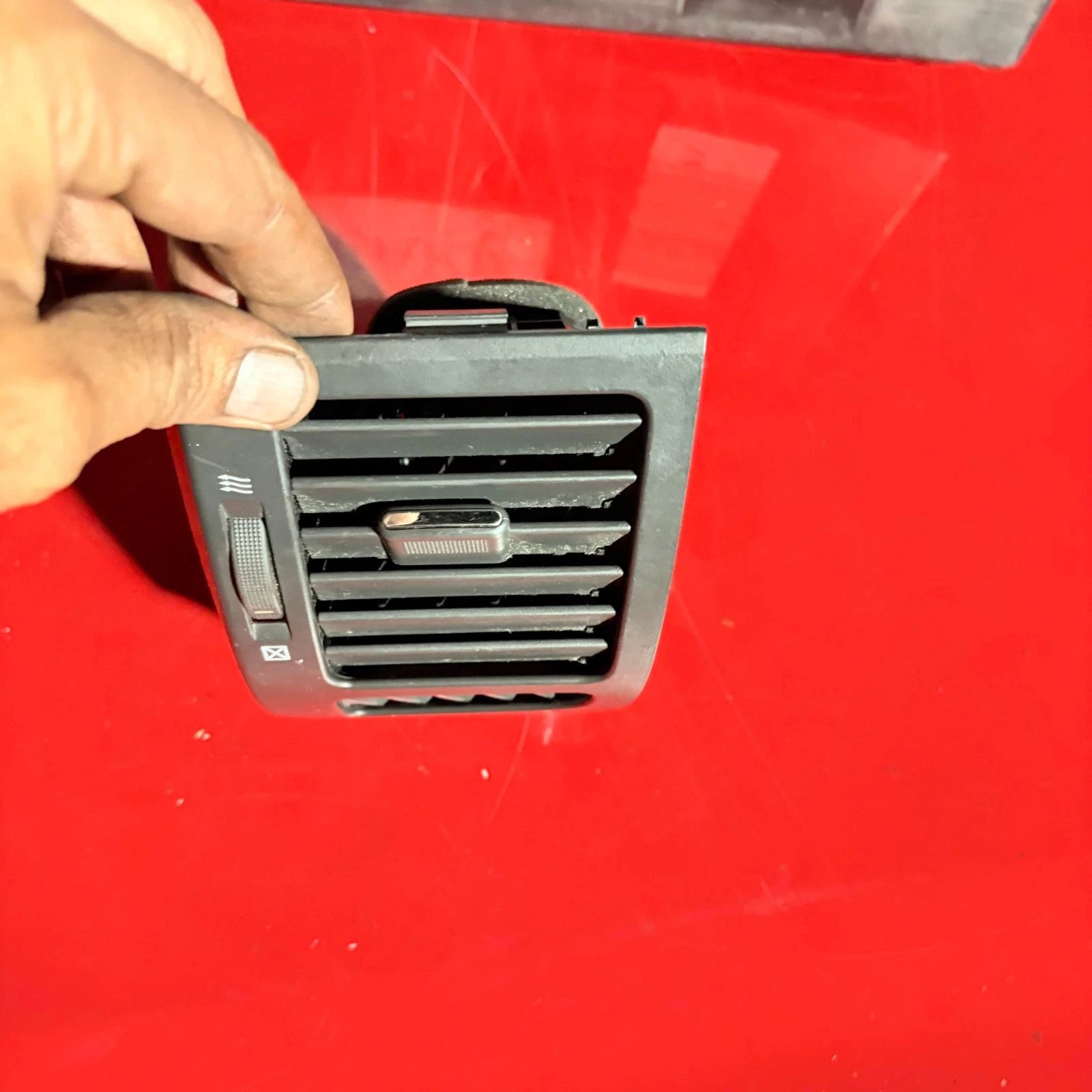 2010 CHEVROLET CAPTIVA DASHBOARD AIR VENT FRONT RIGHT DRIVER SIDE