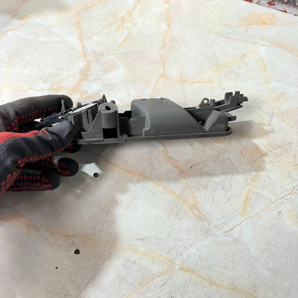 Audi A2 2000-2005 Rear Right Interior Door Handle 8Z0839020