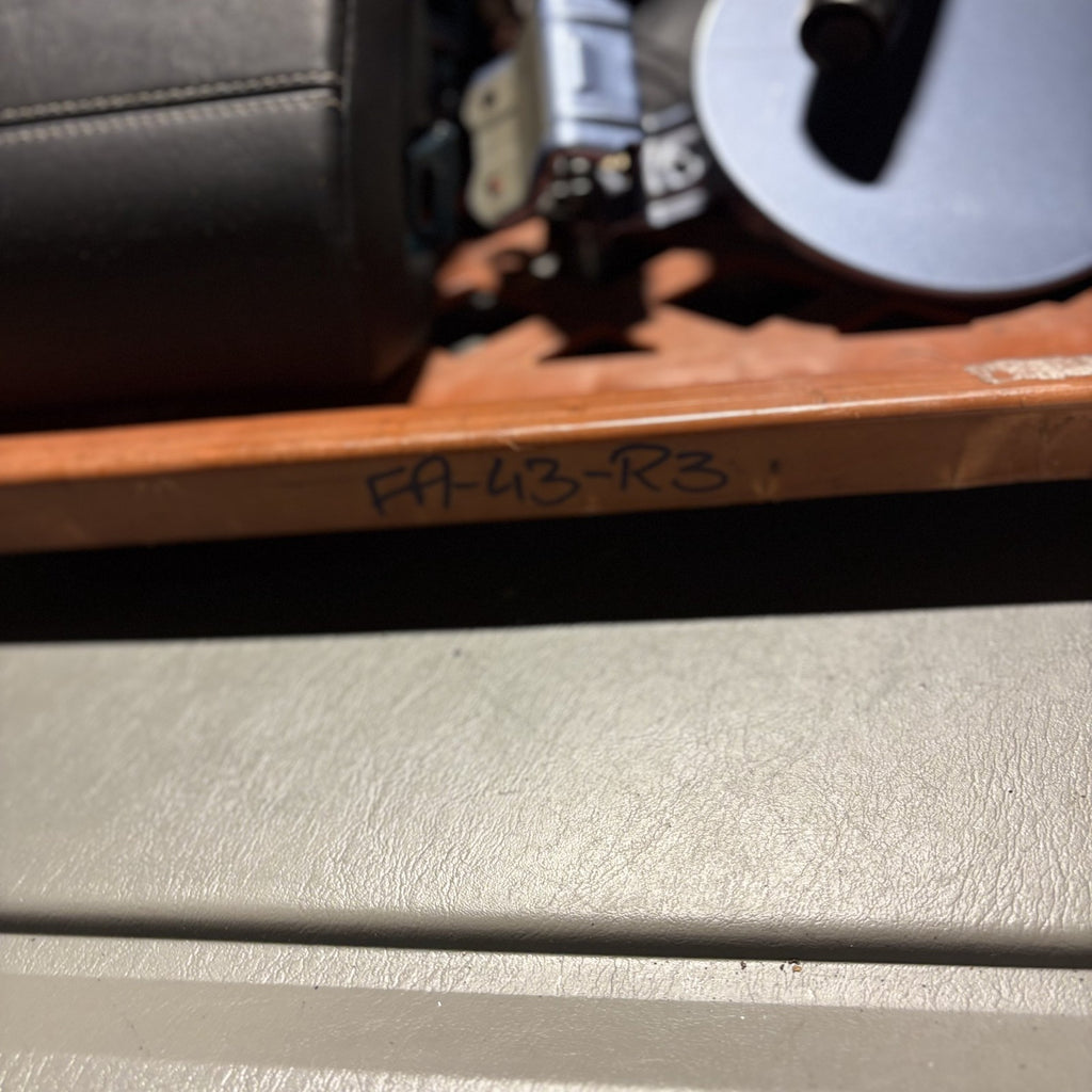 SEAT Exeo 2009-2013 Dashboard Centre Air Vent Trim Left Passenger Side