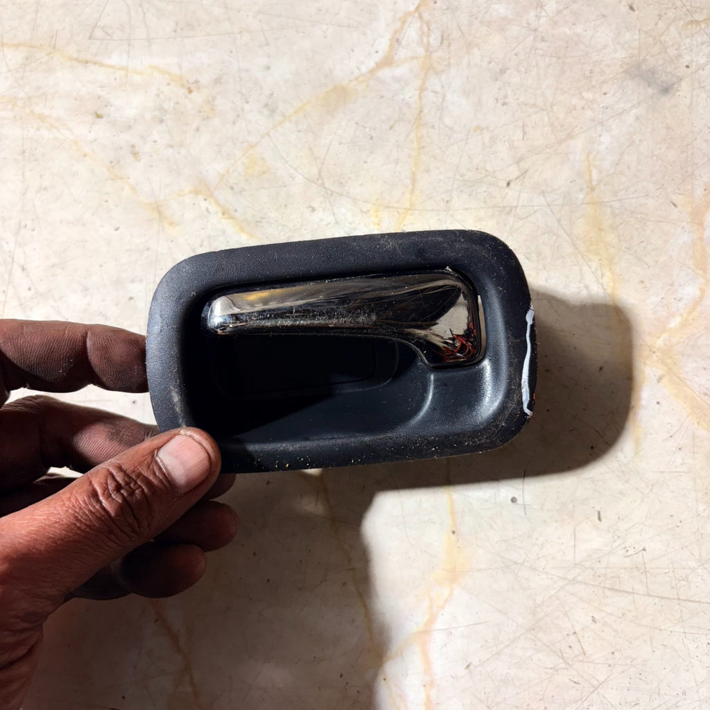 HONDA CR-V 2005 REAR PASSENGER LEFT SIDE INNER DOOR HANDLE