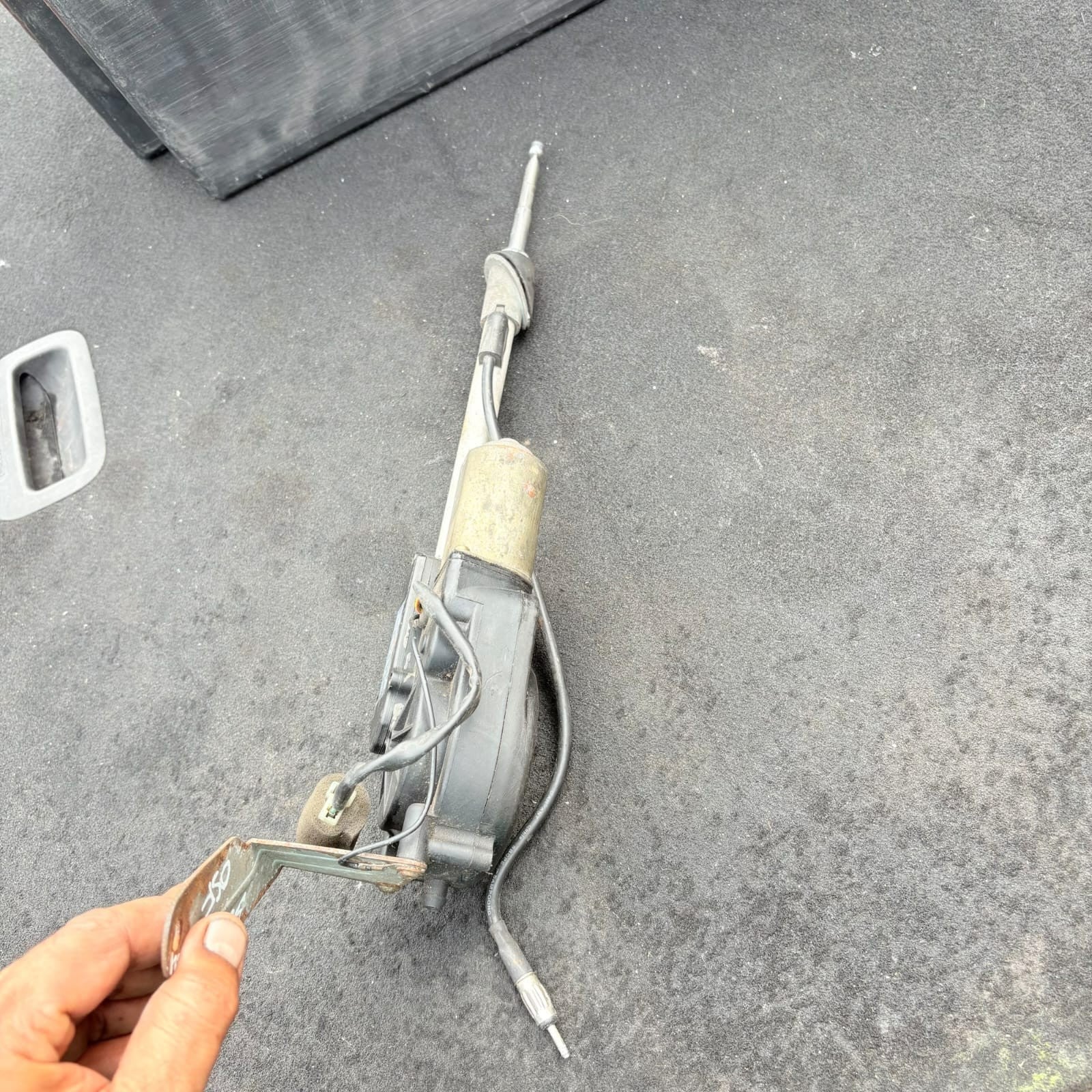 KIA CARNIVAL II GQ Antenna 0K55366930e 2.90 Diesel 106kw 2004 3148701
