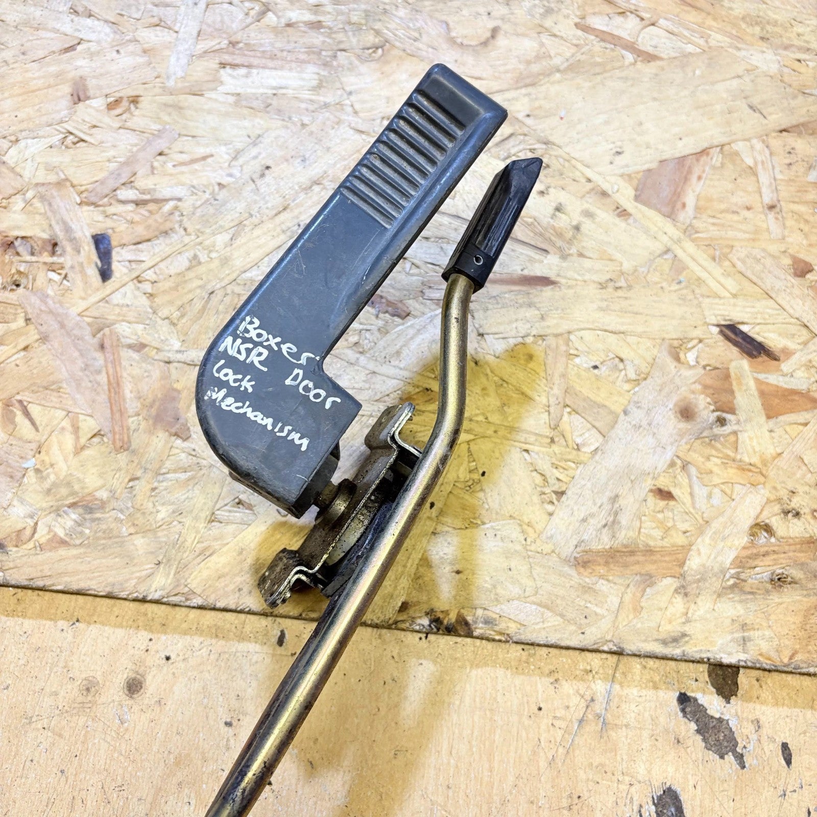 Peugeot BOXER N/S FRONT DOOR LOCK MECHANISM