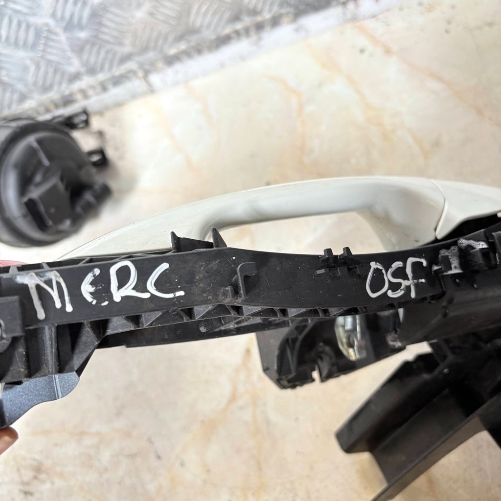 MERCEDES BENZ A CLASS W176 DRIVER SIDE FRONT DOOR LOCK