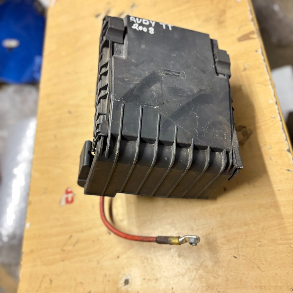 Audi TT 2006-2014 Fuse Relay Box 8J0907361