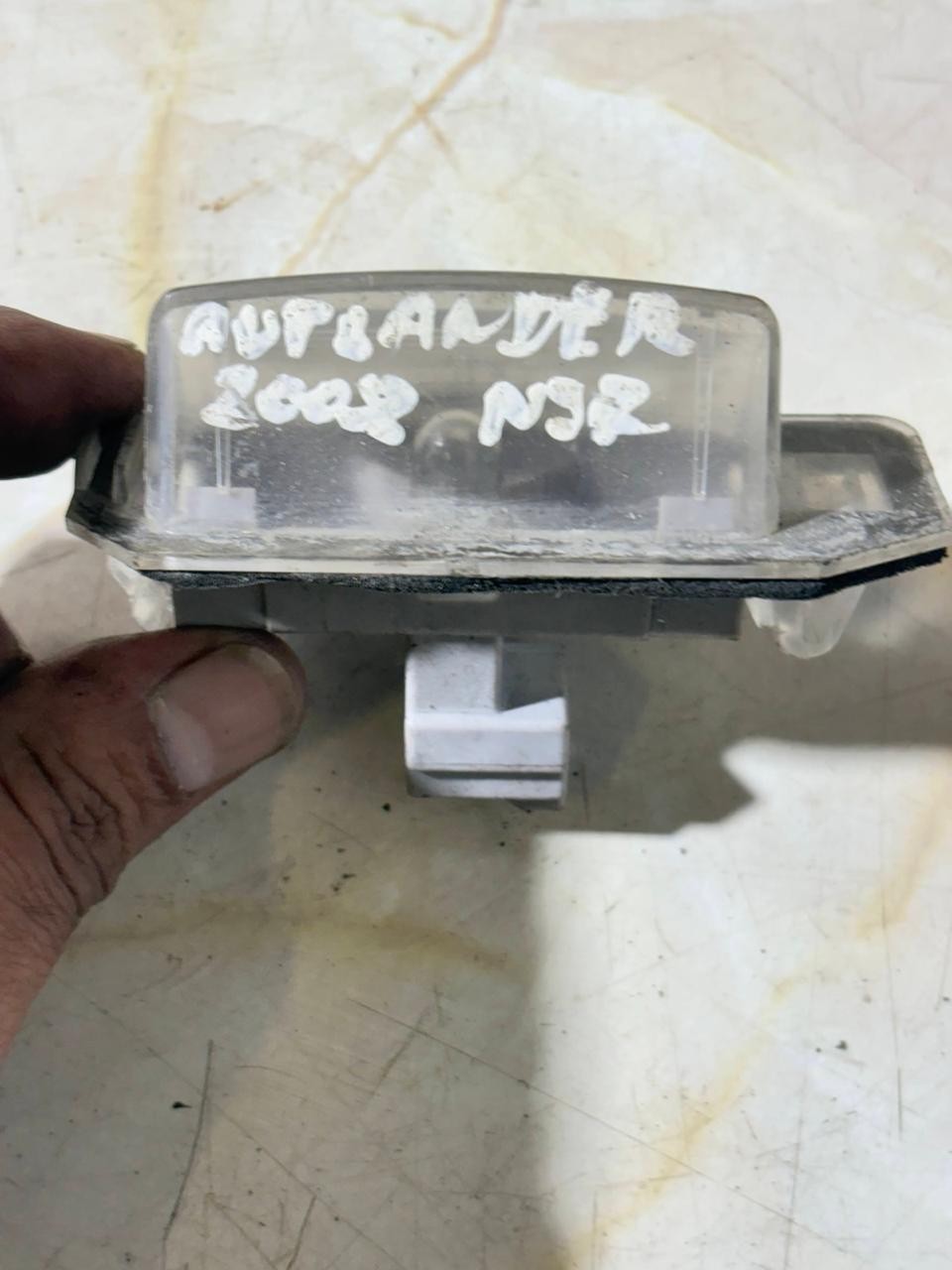Mitsubishi Outlander 2006-2012 Rear Number Plate Light 8341A009