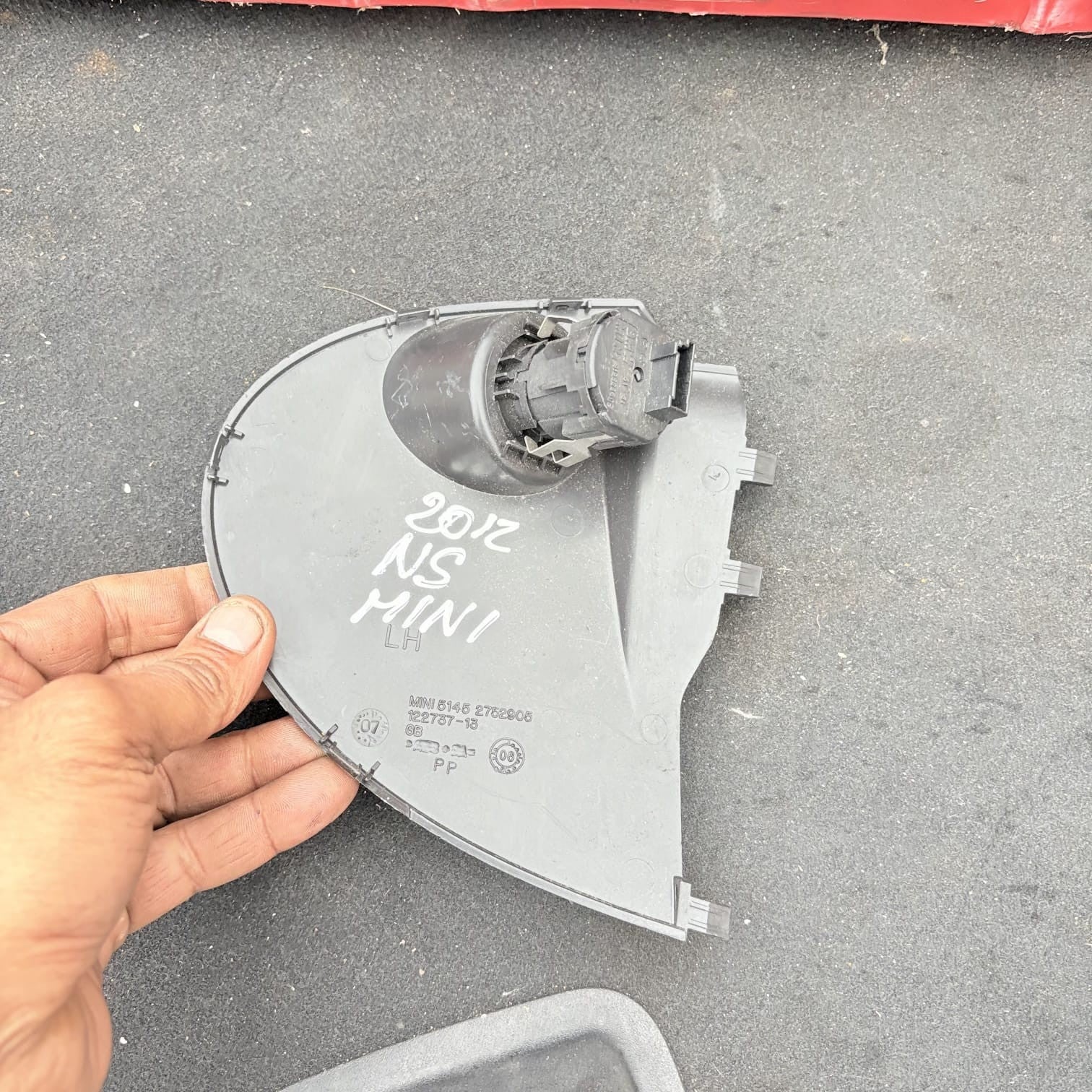 2012 BMW MINI COOPER S R56 JCW PASSENGER AIRBAG SWITCH AND SURROUND 12273713