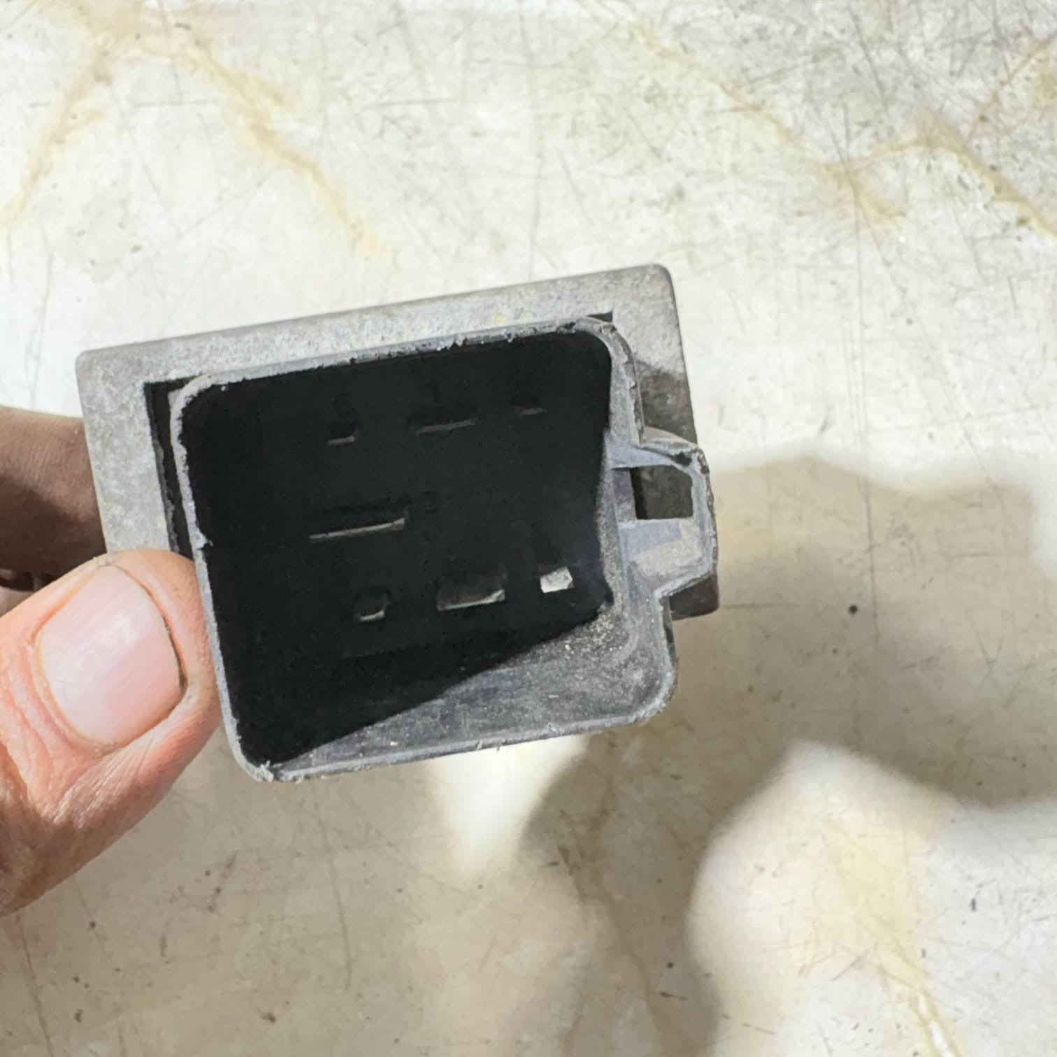 Vivaro Trafic Primastar Master Movano Kangoo Glow Plug Relay 7700115078