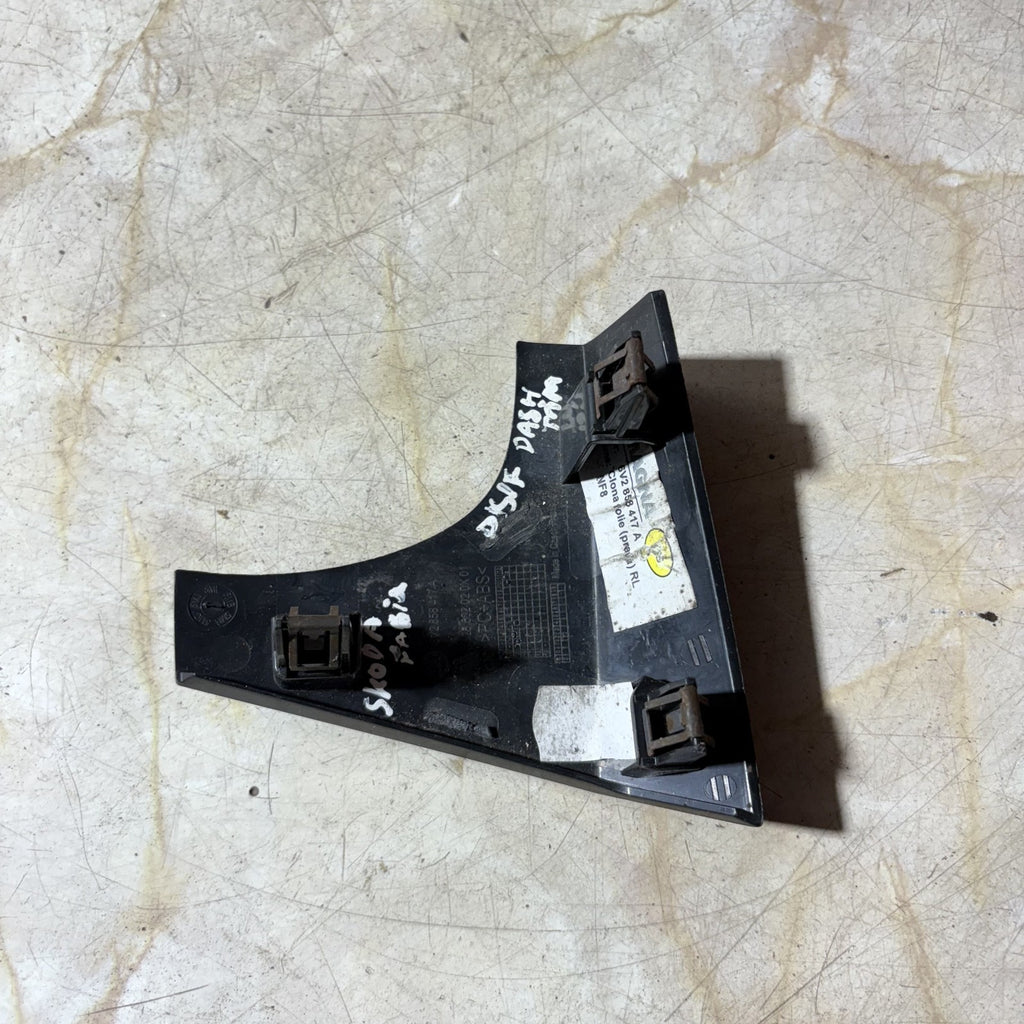 Skoda Fabia Mk3 2015?2021 OS Driver Right Front Dash Trim 30743 H11I