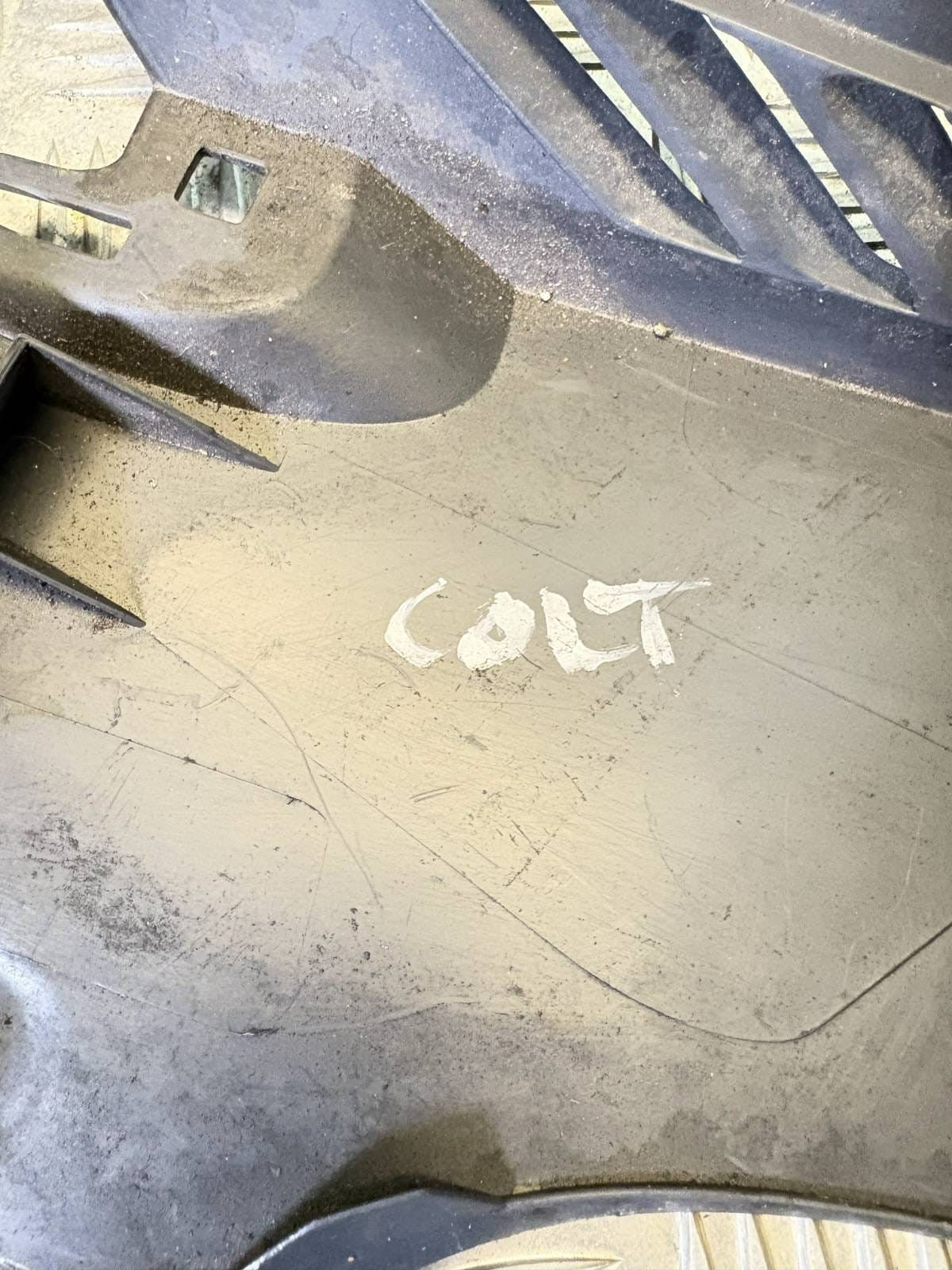 MITSUBISHI COLT CZT 1.5 DASHBOARD LEFT TRIM & AIR VENTS MN164333
