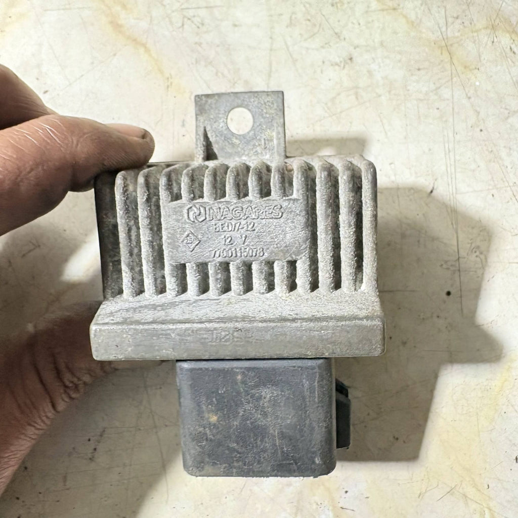 Vivaro Trafic Primastar Master Movano Kangoo Glow Plug Relay 7700115078