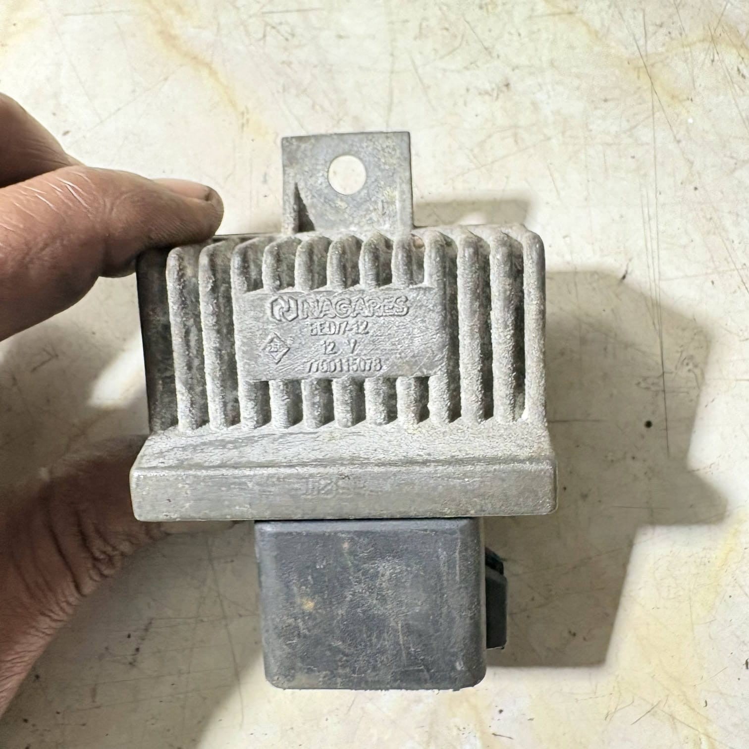 Vivaro Trafic Primastar Master Movano Kangoo Glow Plug Relay 7700115078