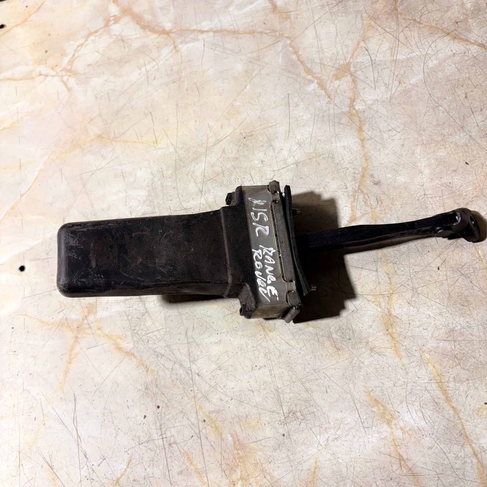 2006 LAND ROVER DISCOVERY 3 O/S/R REAR RIGHT DOOR CHECK STRAP 5173991