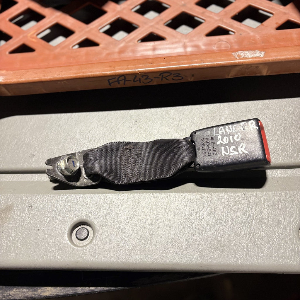 TOYOTA LANCER 2010 REAR LEFT PASSENGER SIDE SEAT BELT BUCKLE E034501