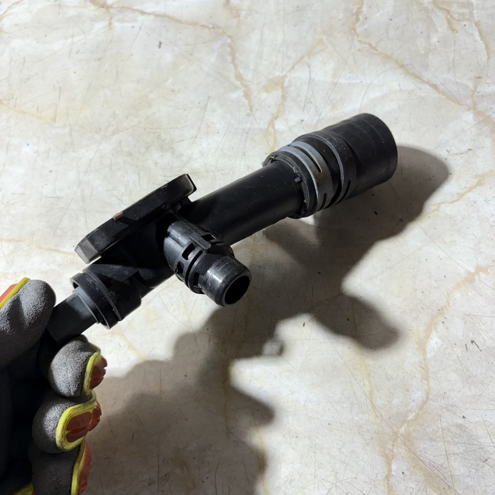 03L121132A/AC Engine Coolant Pipe Hose 2.0 TDI Audi A4 A5 A6 Q5 Seat Exeo