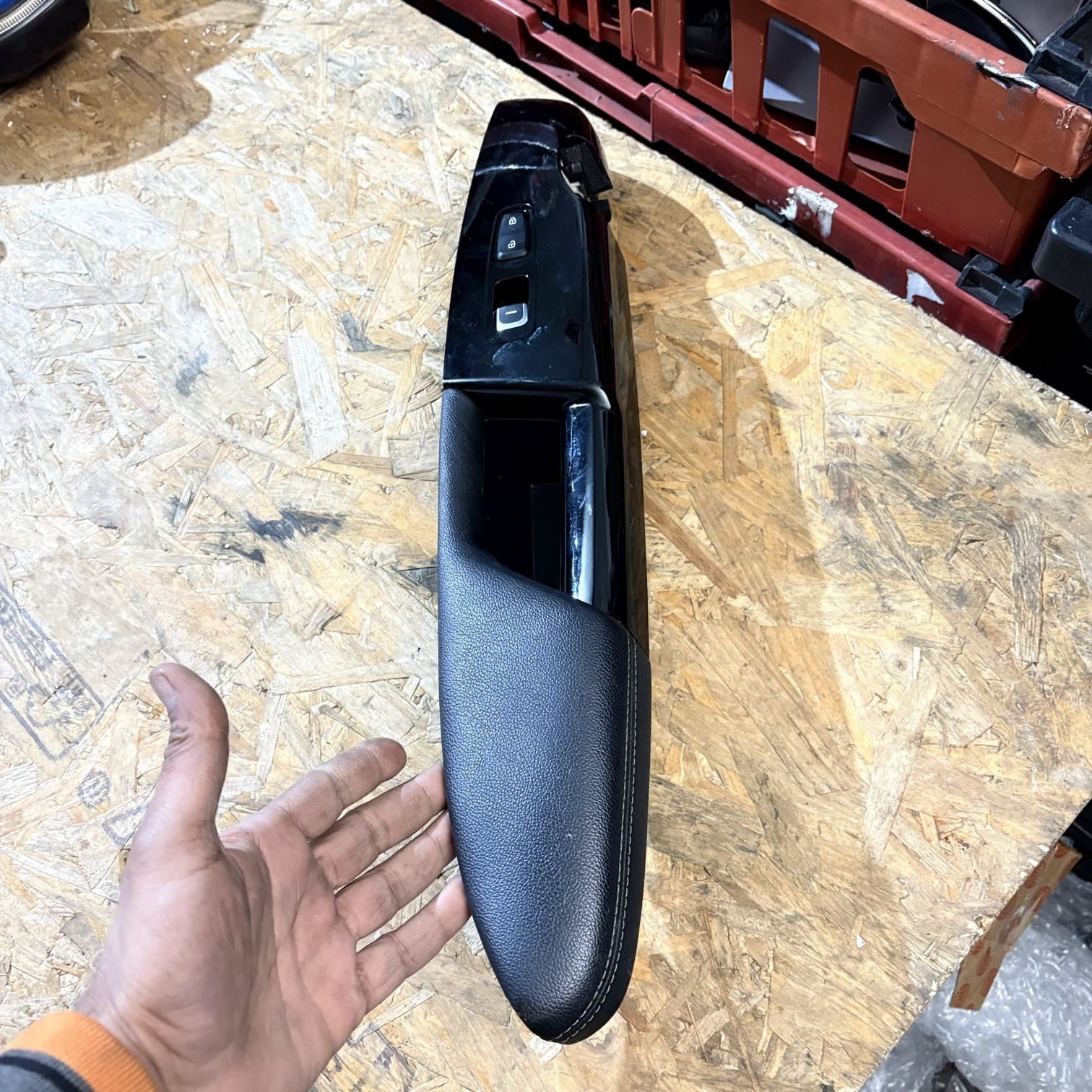 Kia Sportage MK4 QL 2016-2022 Front Left Window Switch 93575-F1520