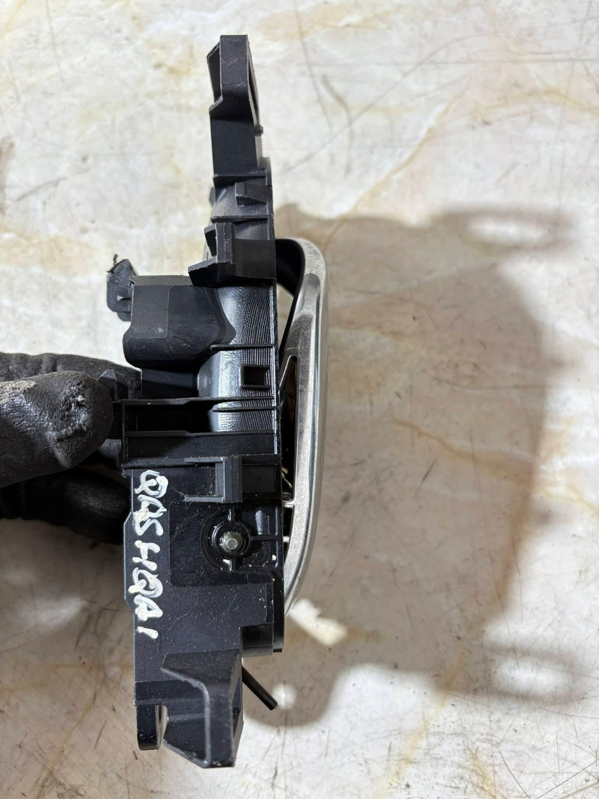 NISSAN PULSAR INTERIOR DOOR HANDLE FRONT RIGHT DRIVER SIDE 80670-4EA0 2017