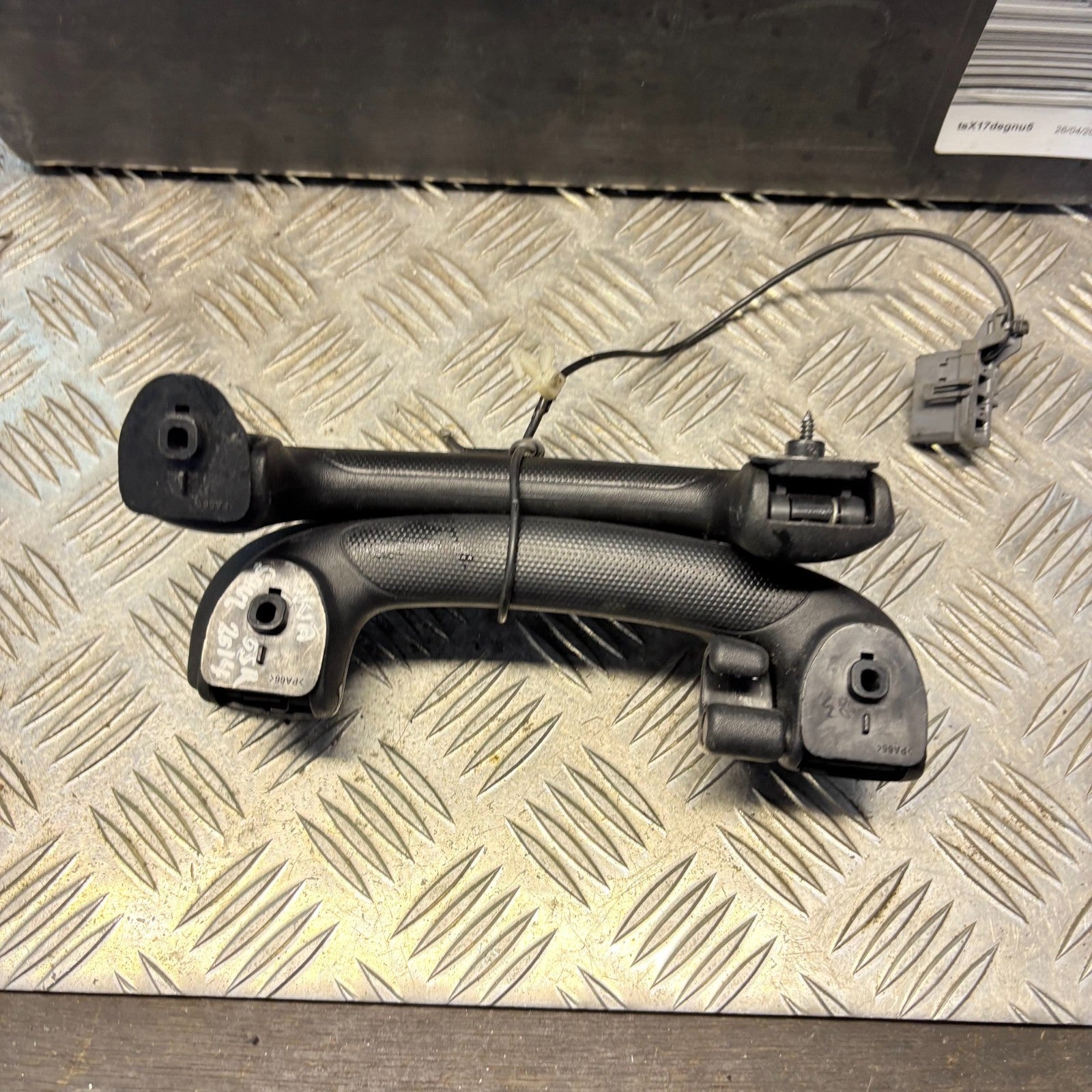 3PC Right Rear Driver Offside Ceiling Grab Handle 2014-2019 Kia Soul