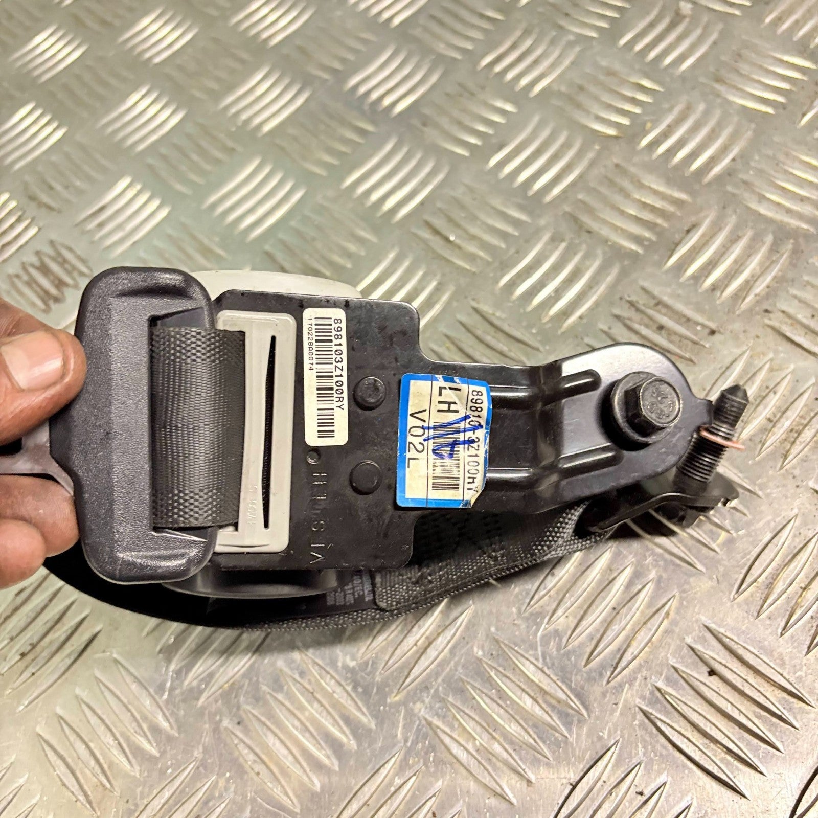 2017 HYUNDAI i40 4DR SALOON REAR RIGHT DRIVER SIDE SEAT BELT 898103Z100RY