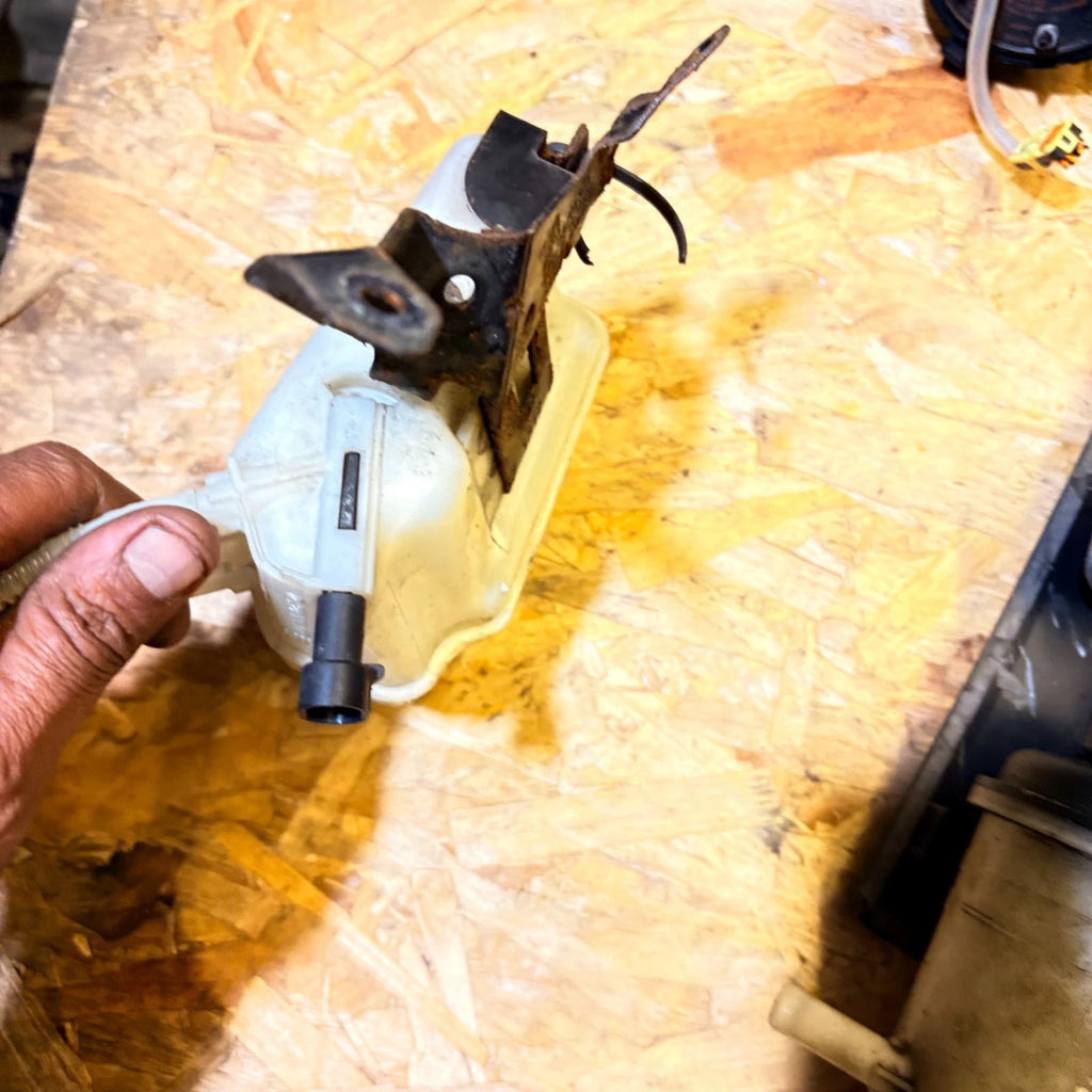 FIAT PUNTO 2012 POWER STEERING FLUID TANK RESERVOIR