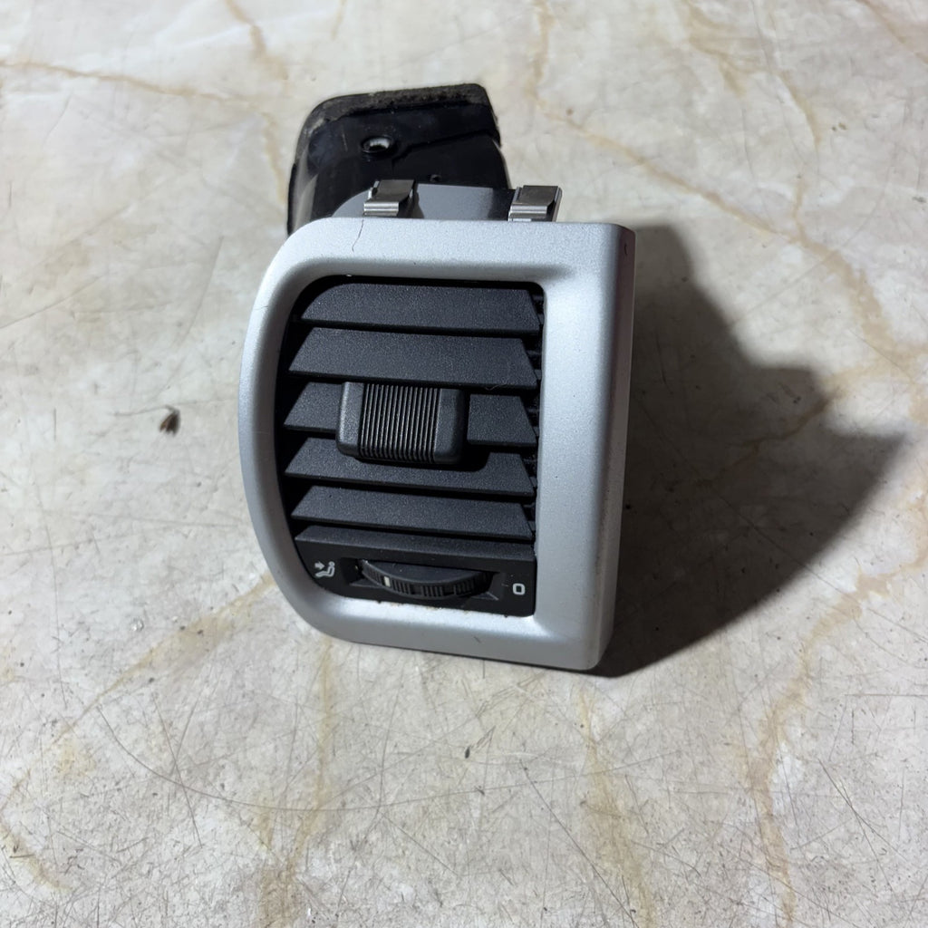 2007-2012 SKODA FABIA MK2 DRIVER FRONT DASHBOARD AIR VENT 5J0819702