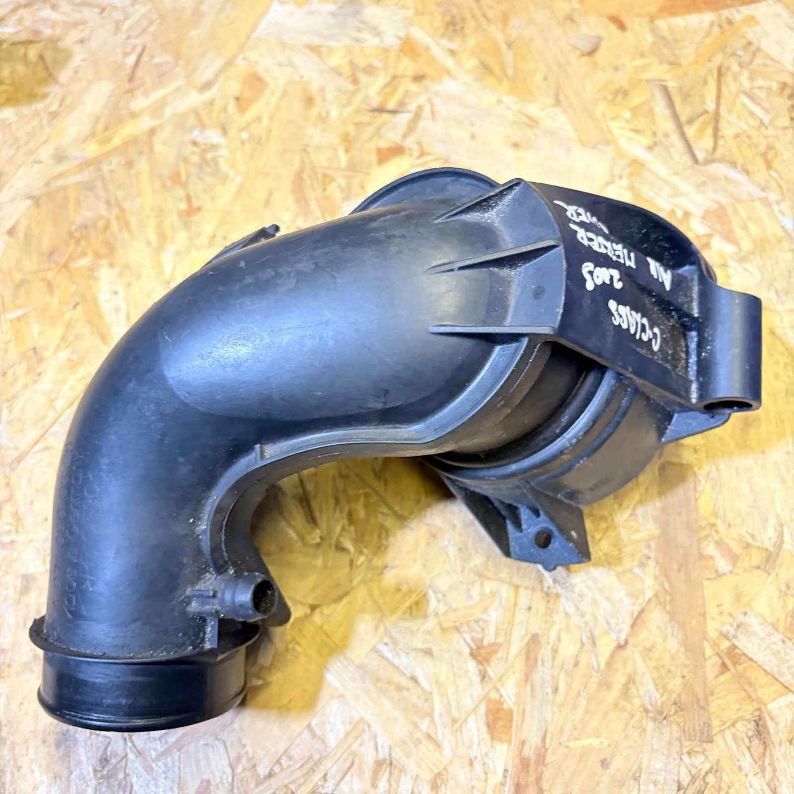 Mercedes C Class 2003 Intercharge Tube Intake Pipe A2710900629