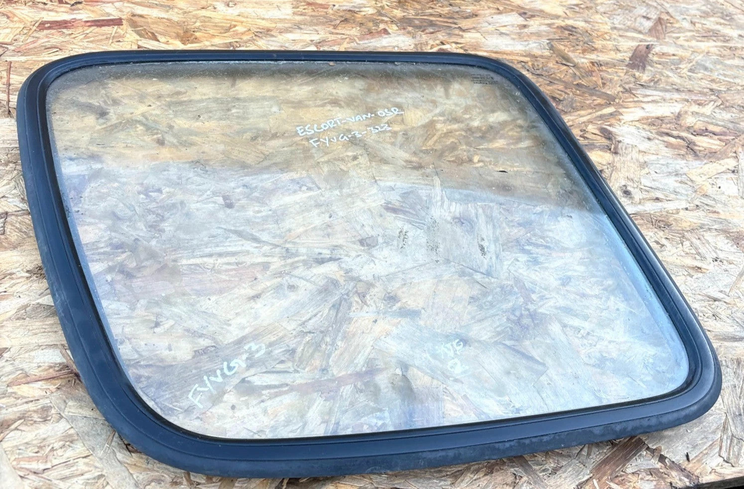 Ford Escort Rear Right Side Window Glass