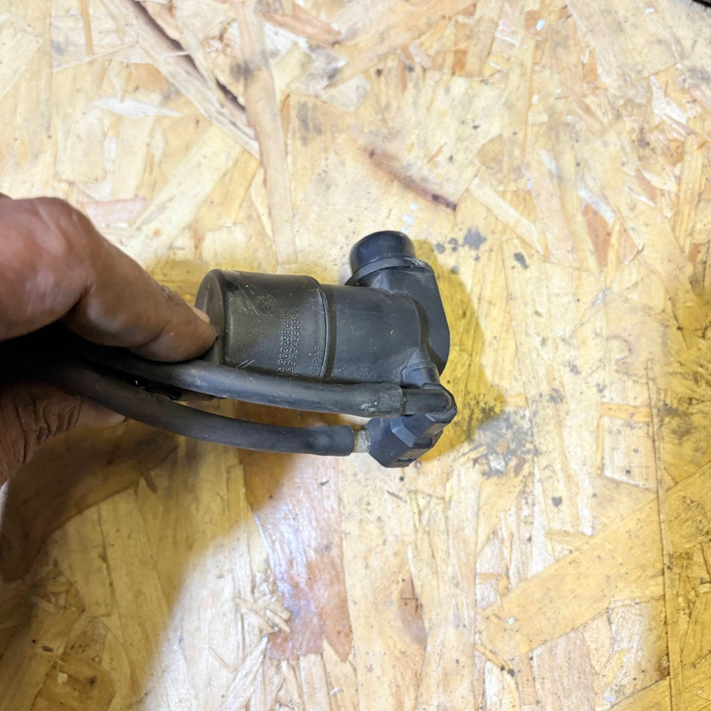 Renault Master 2010-2018 Front Windscreen Washer Jet Pump