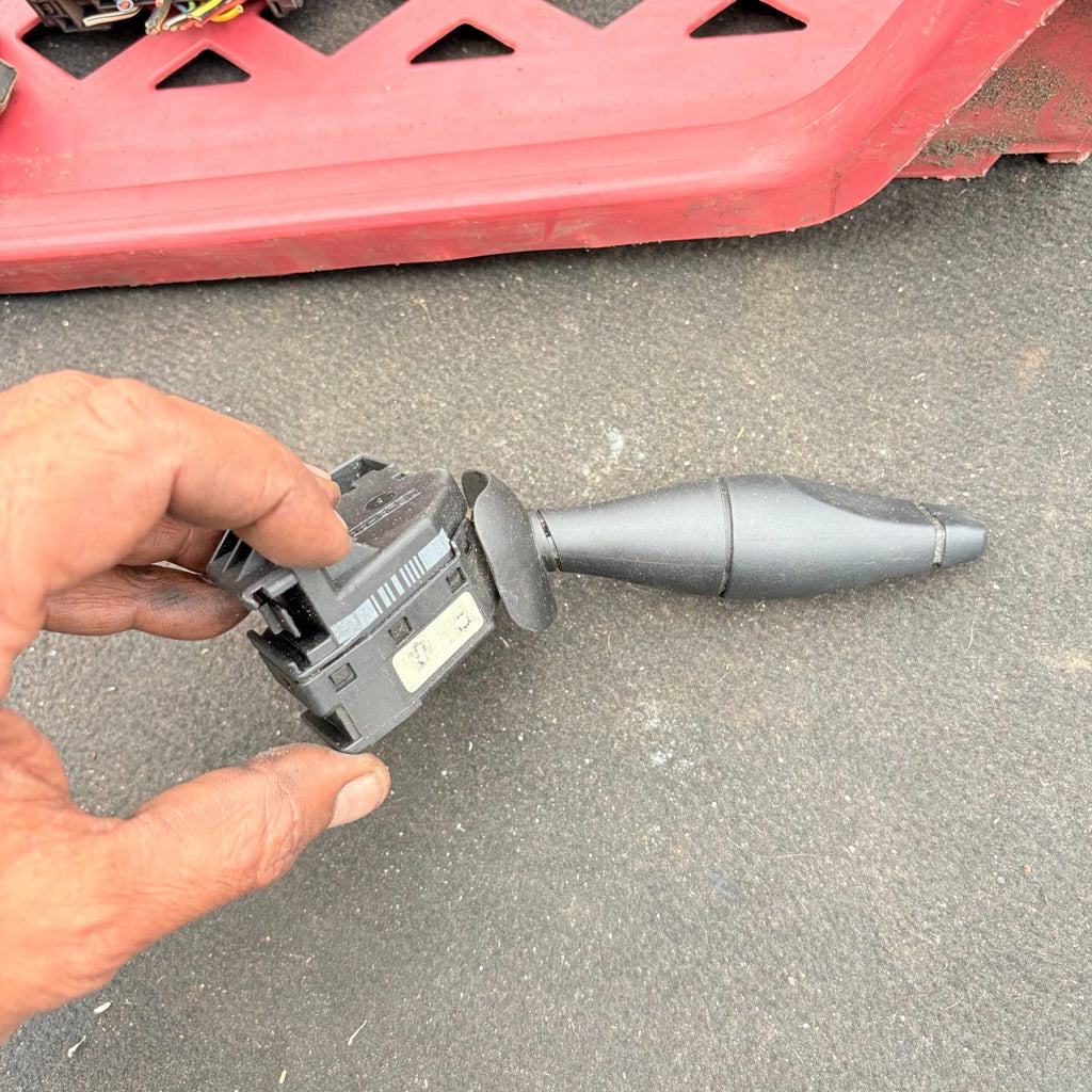 FORD TRANSIT CONNECT 2003 WIPER CONTROL SWITCH STALK PA66-GF30