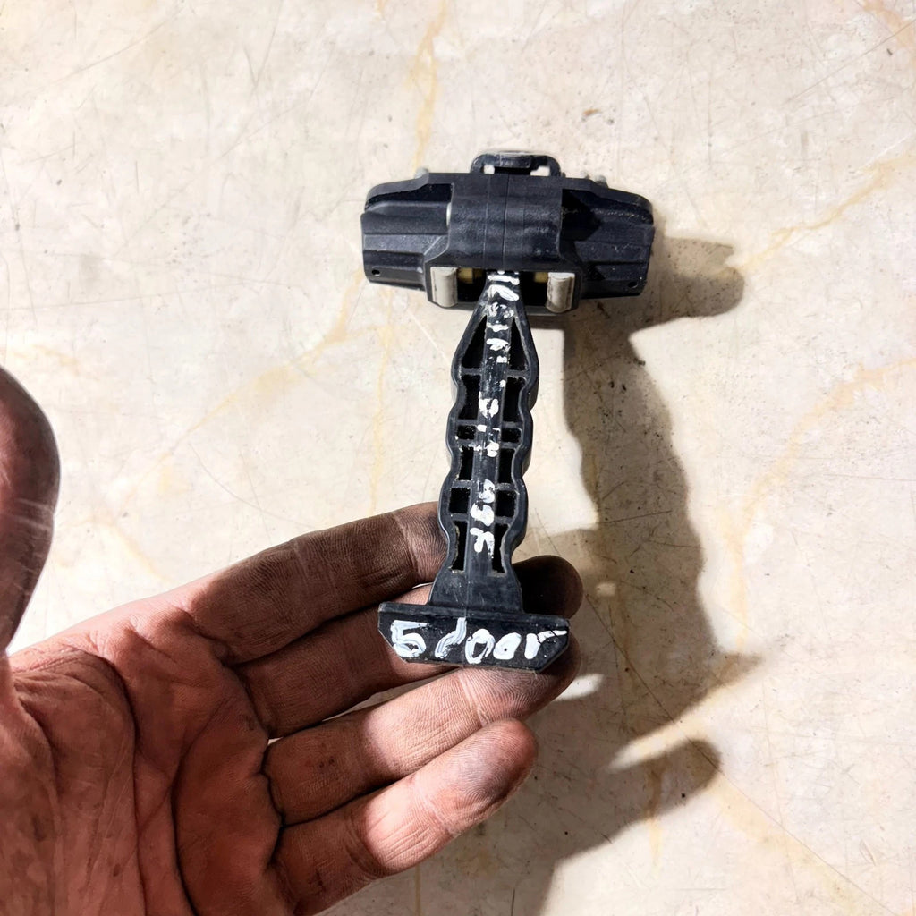 Ford Fiesta 2014 5 Door Front Right Door Check Strap Stay Limiter