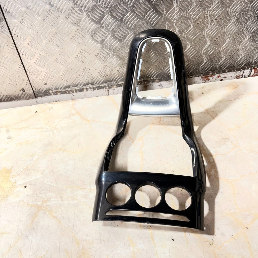 CITROEN DS3 2009-2016 GEAR STICK SURROUND TRIM PANEL 96870055