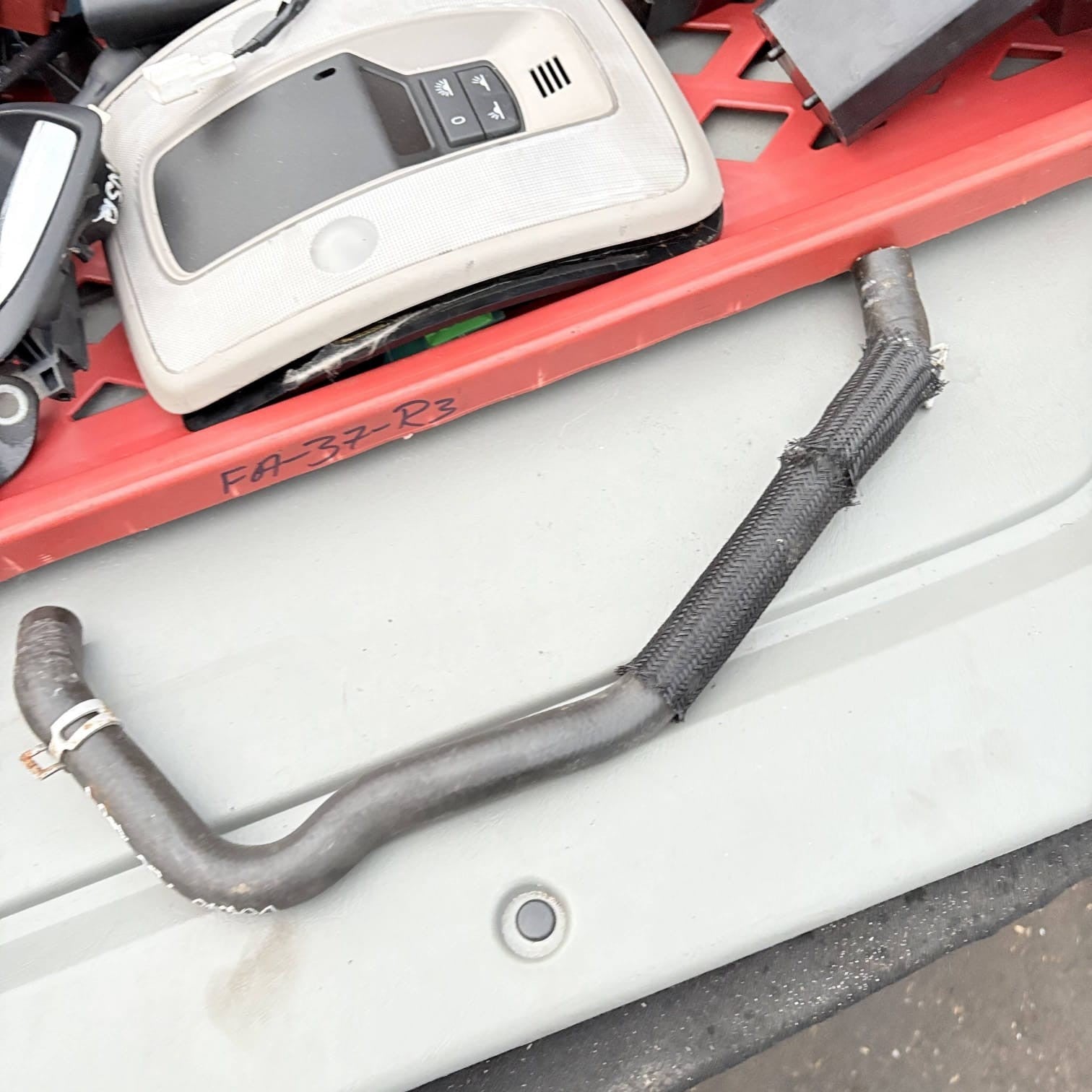 FORD C-MAX MK1 2009 THERMOSTATE WATER PUMP HOSE 4M5G-8A582-FA