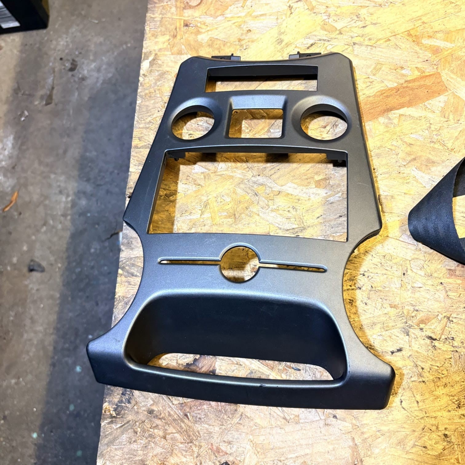 80469848 dashboard for KIA CARENS 245037