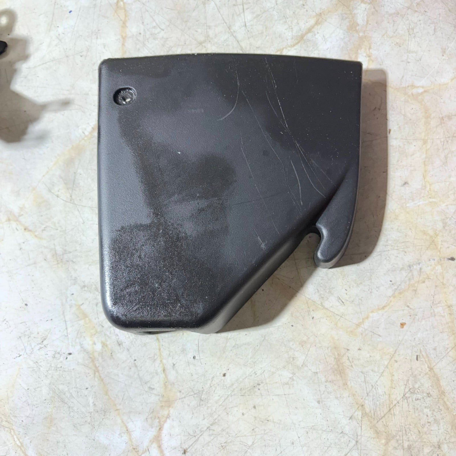 9644984977 INTERNAL PLASTIC TRUNK RIGHT REAR SIDE Peugeot 307 CC 2008