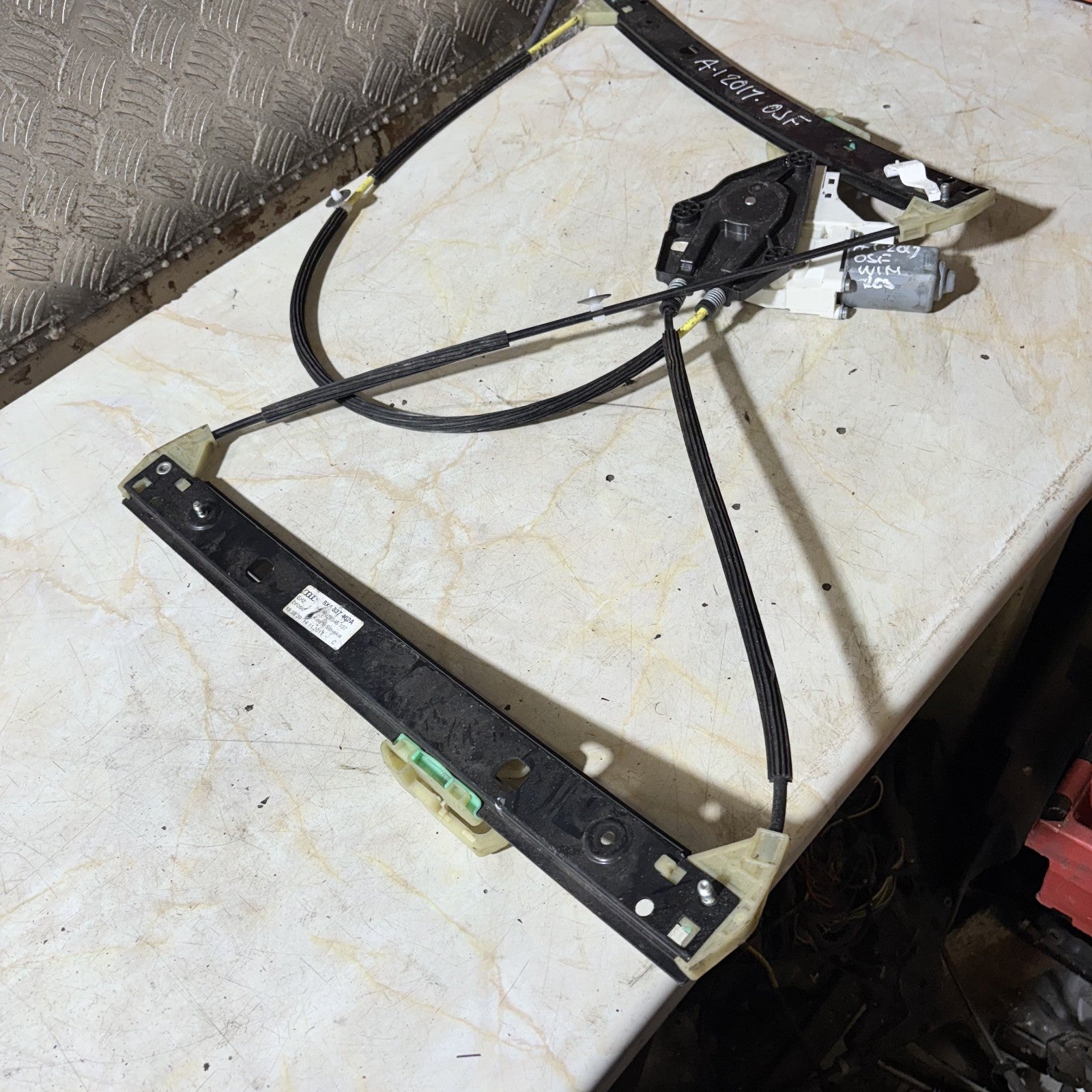 Audi A1 Sportback 2011-2018 Front Right Electric Window Regulator 8X4 837 462A