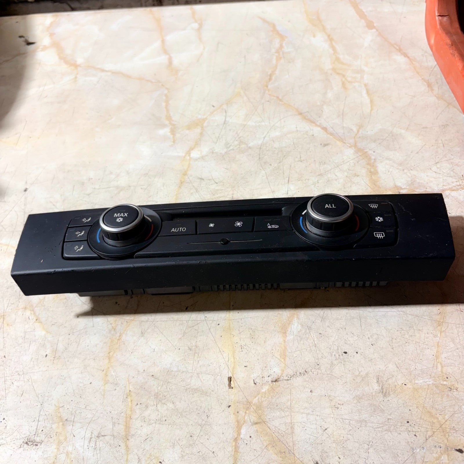 2009-2012 BMW 3 SERIES 320.D HEATER CLIMATE CONTROL PANEL 9250394-01