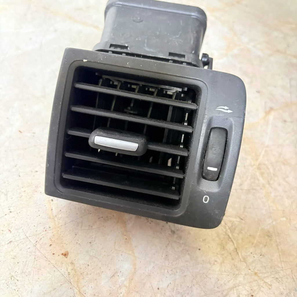 Volvo V50 2004-2012 Dash Air Vent RH Right Heater AC Outlet Grille 3981827
