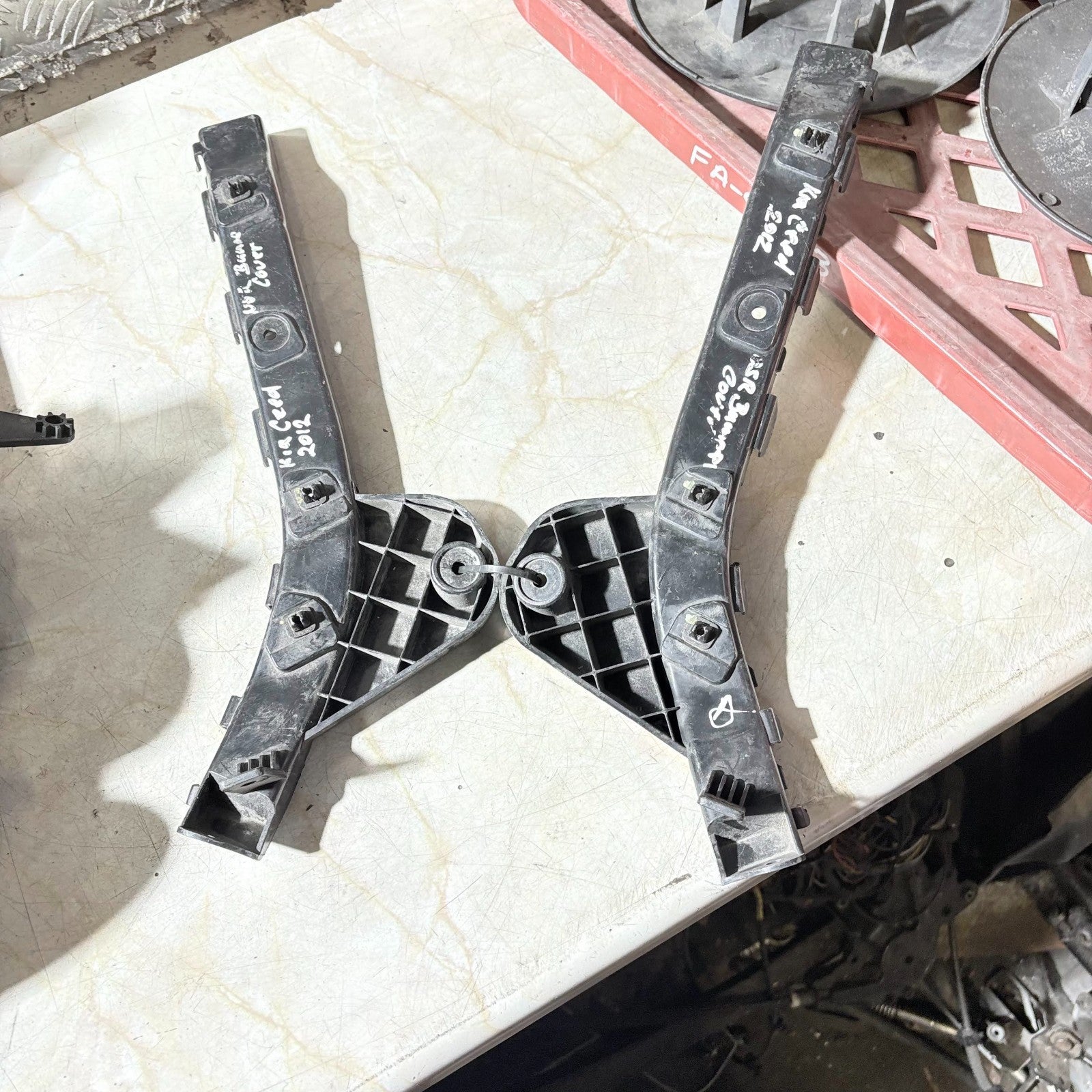 Kia Ceed 2007-2012 Rear Bumper Bracket Holder Left,Right 86614-1H100