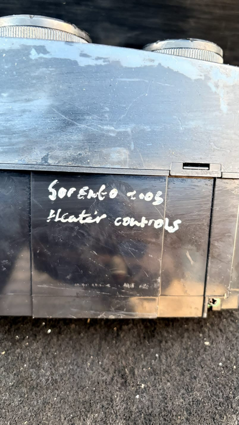 Kia Sorento Mk1 JC 2002-2006 Manual Heater AC Climate Panel 97250-3E500 RHD